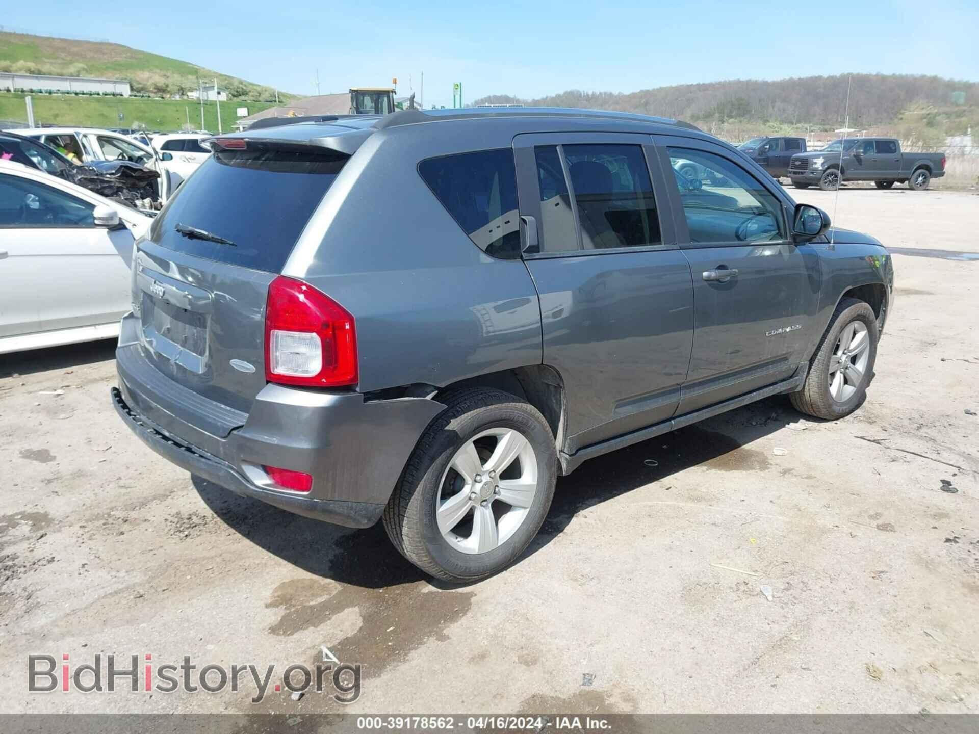 2012 JEEP COMPASS - VIN: 1C4NJDEB9CD562898 - Фото 4