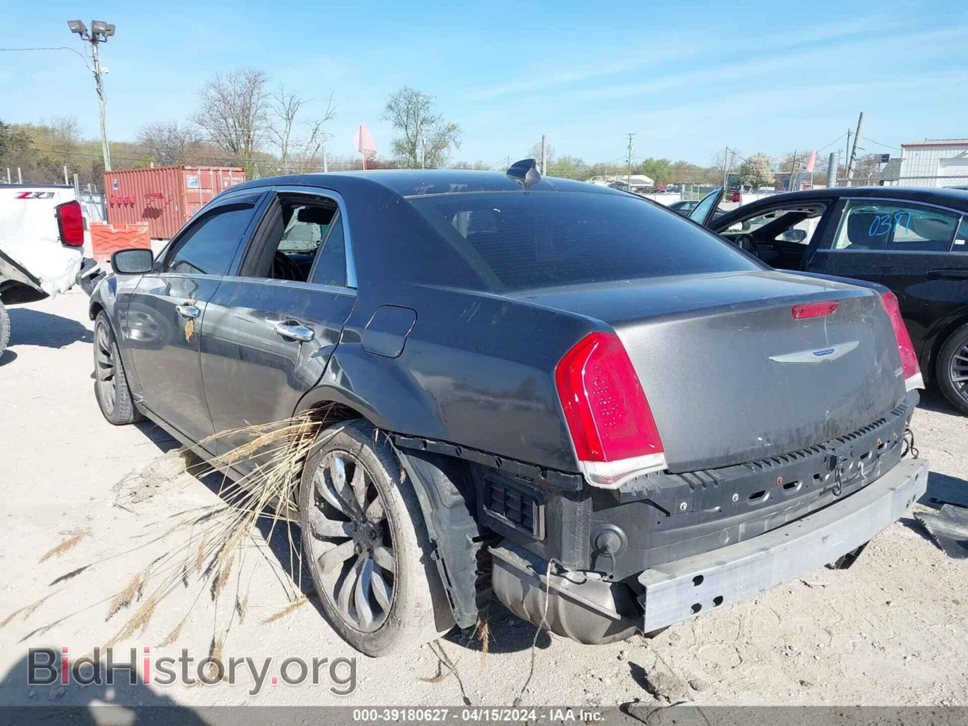2019 CHRYSLER 300 - VIN: 2C3CCAEG8KH555703 - Фото 3