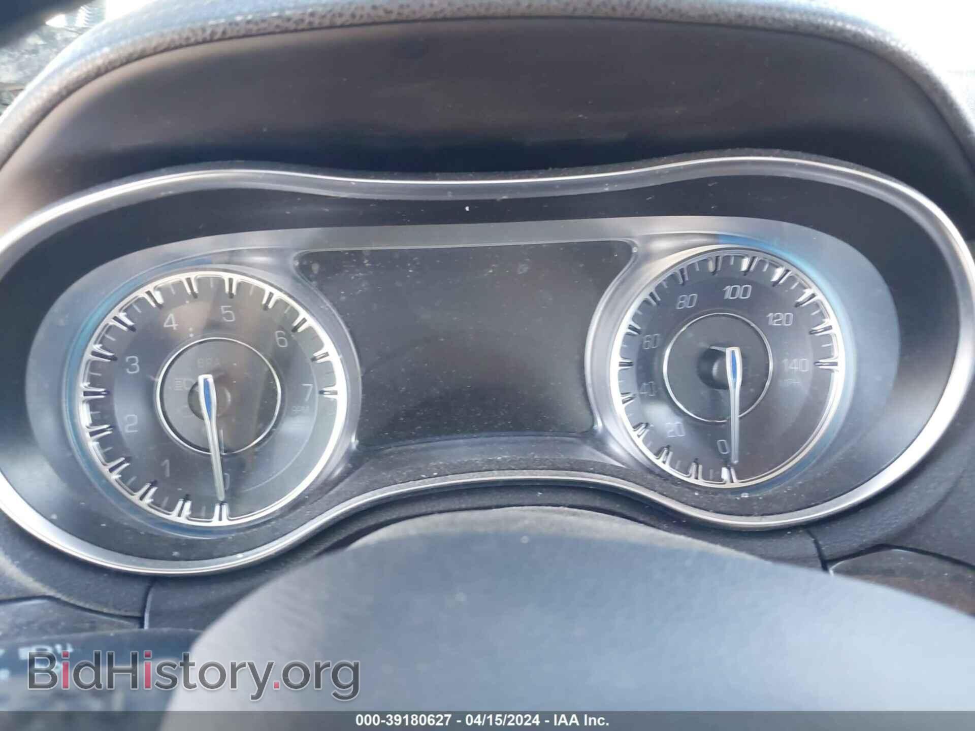 2019 CHRYSLER 300 - VIN: 2C3CCAEG8KH555703 - Фото 7