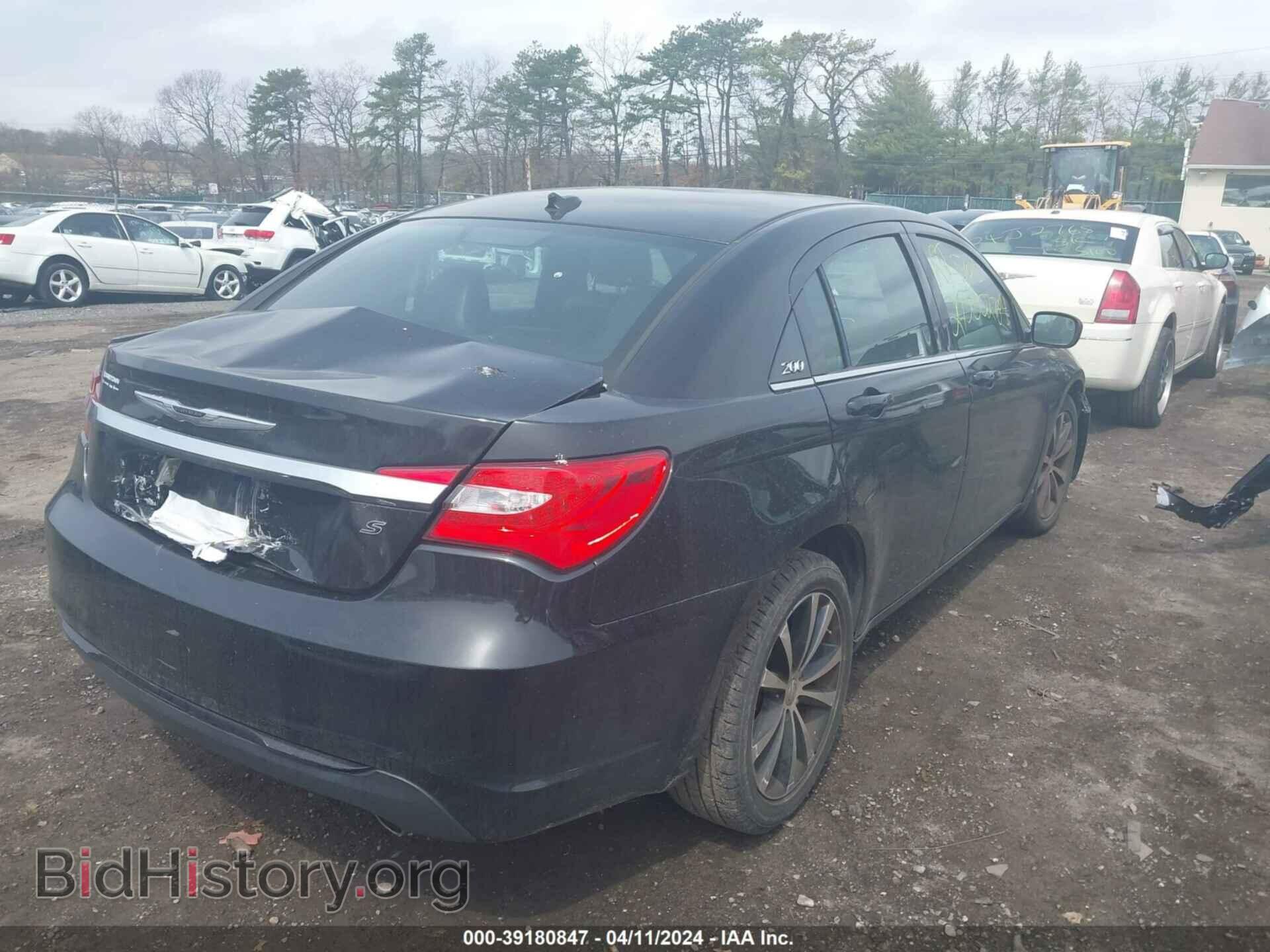 2012 CHRYSLER 200 - VIN: 1C3CCBHG4CN306972 - Фото 4