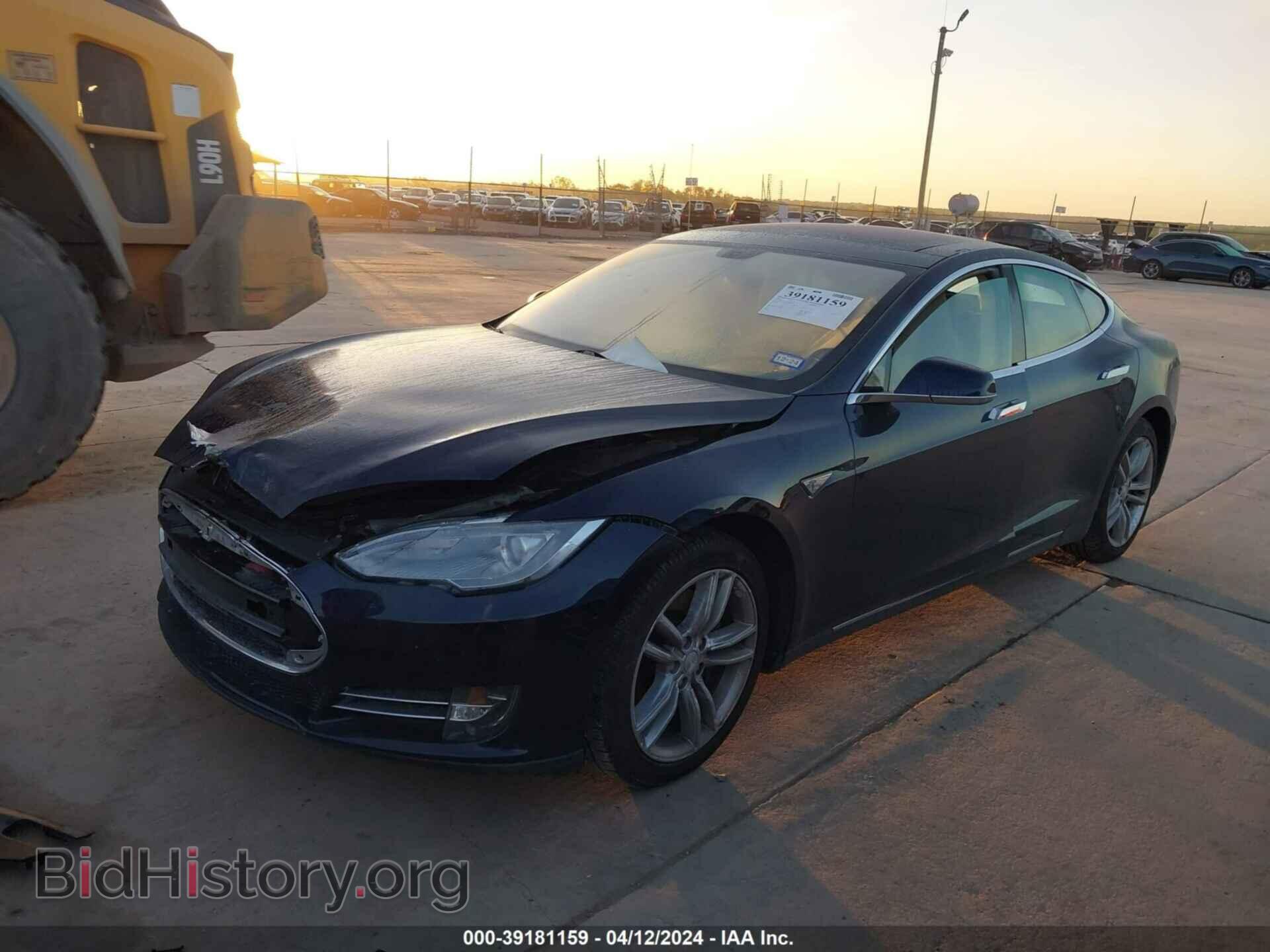 2014 TESLA MODEL S - VIN: 5YJSA1H13EFP30535 - Фото 2