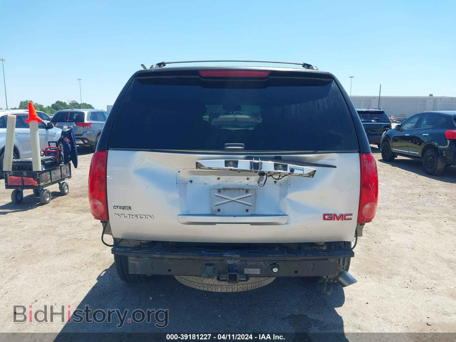 2011 GMC YUKON - VIN: 1GKS1CE00BR316016 - Фото 17