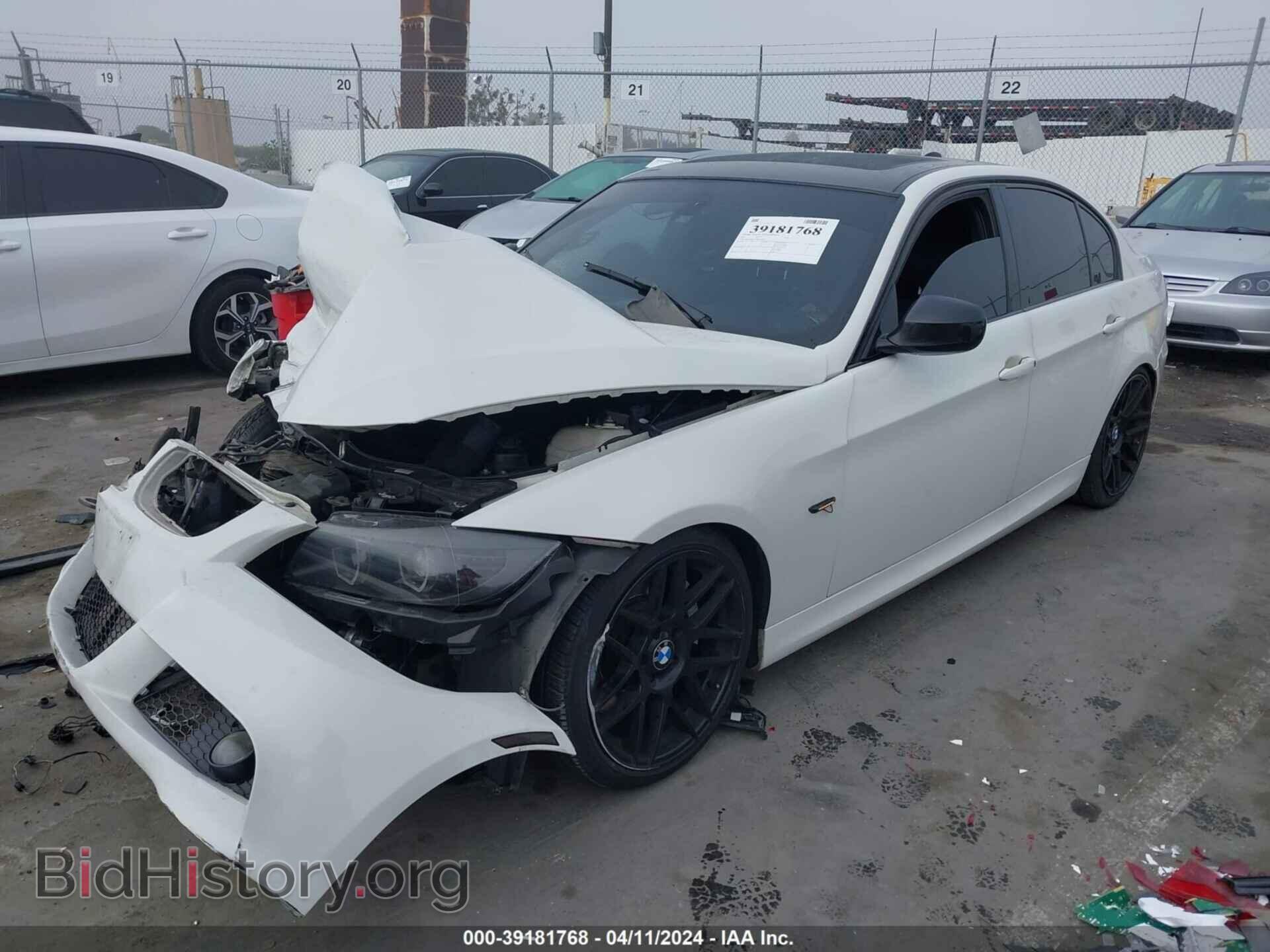 2011 BMW 335I - VIN: WBAPM5C55BE576547 - Фото 2