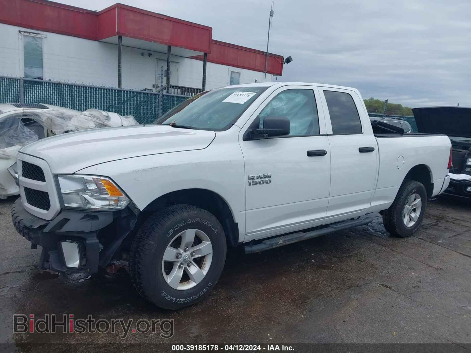 2018 RAM 1500 - VIN: 1C6RR7FG8JS206593 - Фото 2
