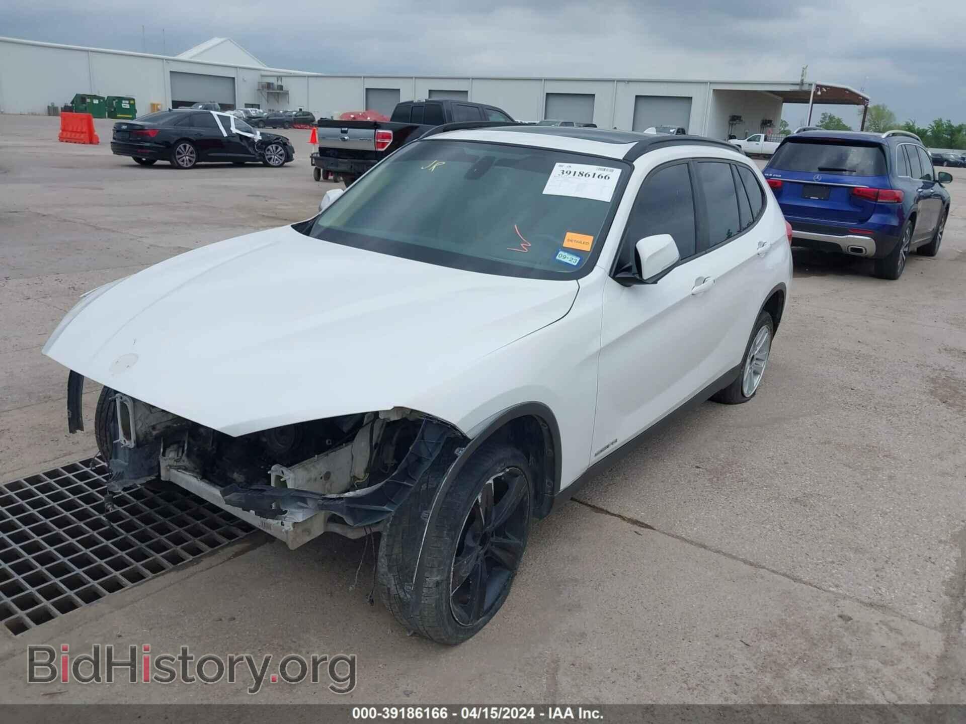 2013 BMW X1 - VIN: WBAVM1C56DVW41277 - Фото 2