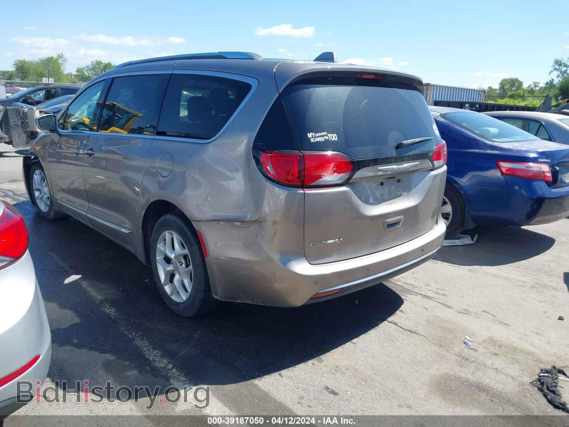 2017 CHRYSLER PACIFICA - VIN: 2C4RC1EG3HR850667 - Фото 3