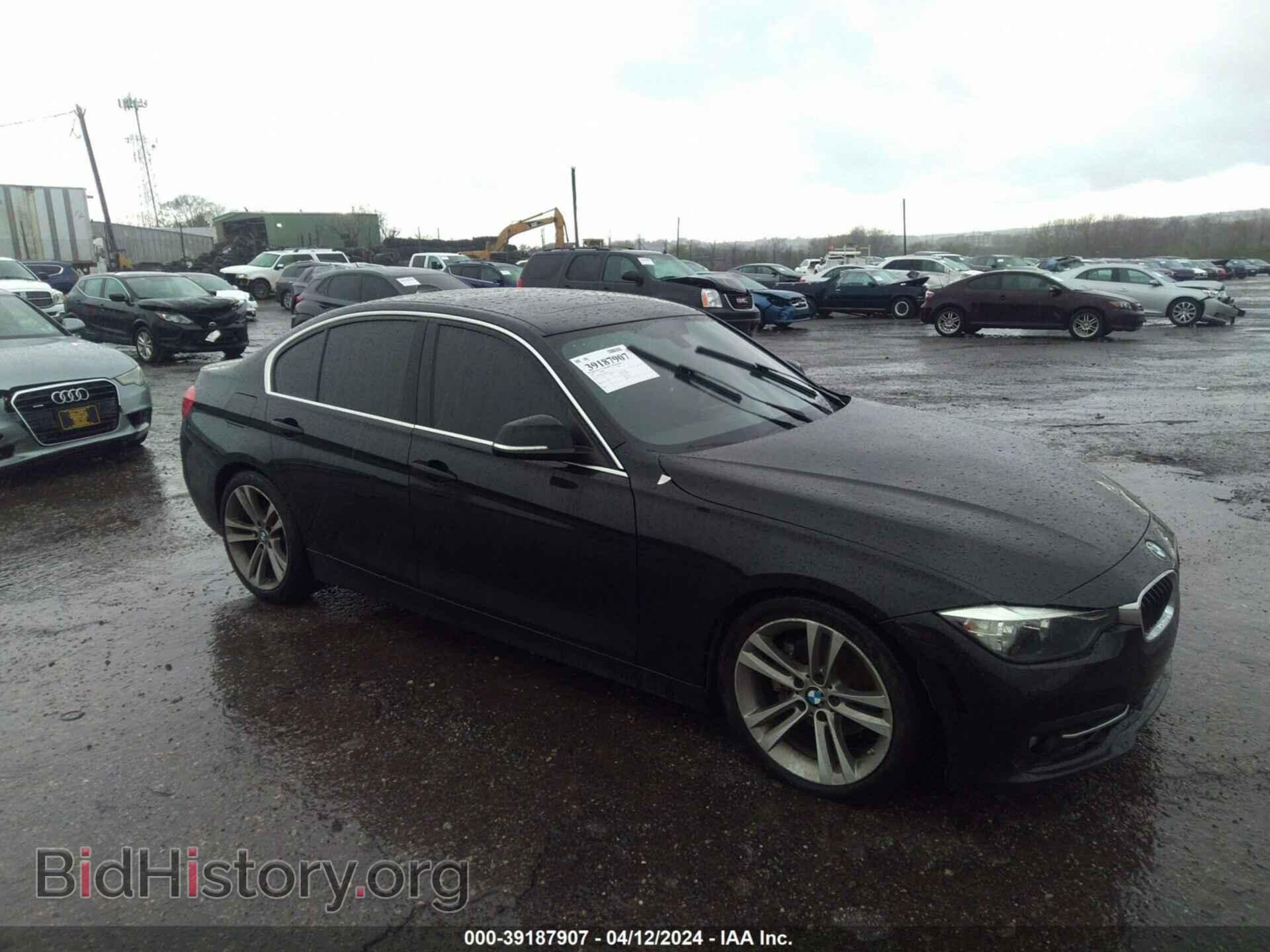 Фотография WBA8D9G31HNU65023 - BMW 330I 2017