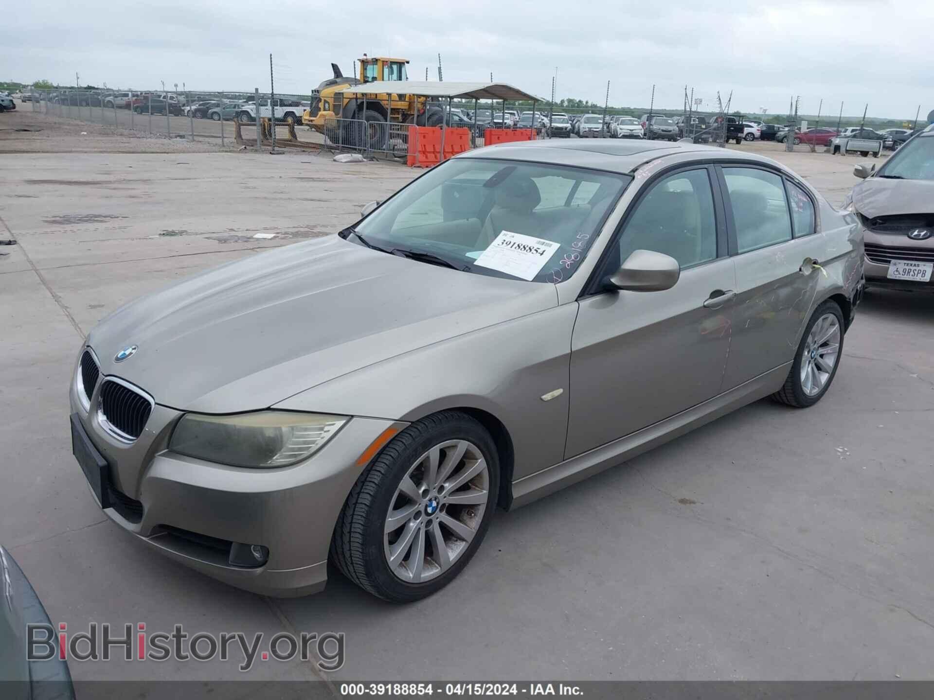 2011 BMW 328I - VIN: WBAPH7C56BE676219 - Фото 2