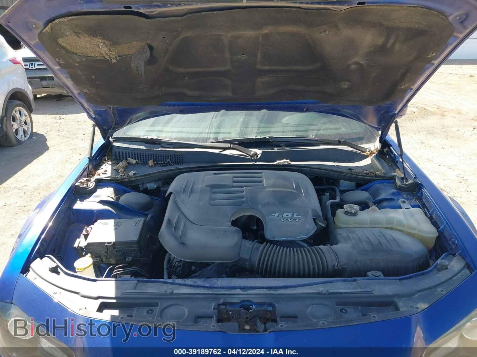 2018 CHRYSLER 300 - VIN: 2C3CCAGG7JH165560 - Фото 10