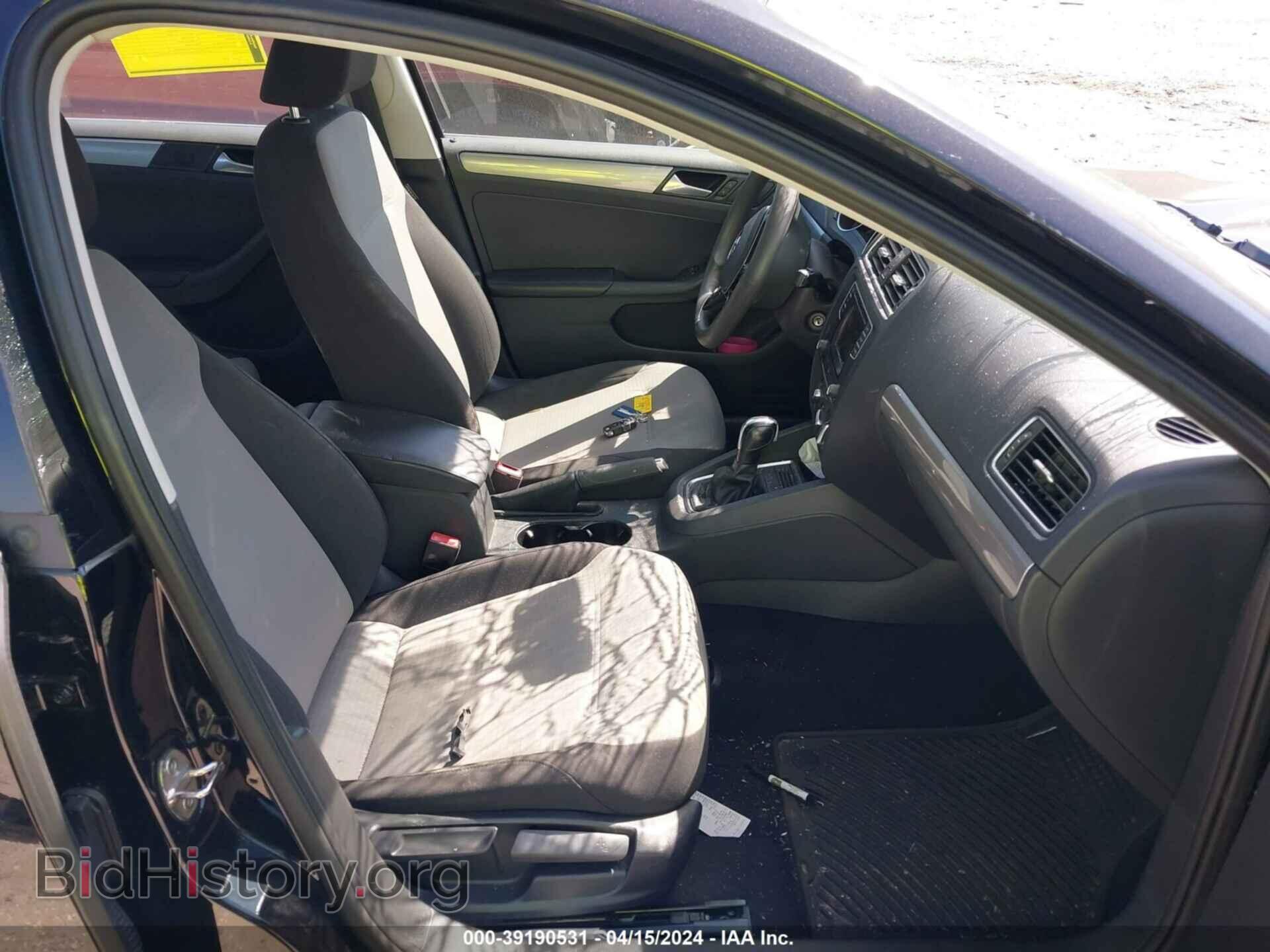 2017 VOLKSWAGEN JETTA - VIN: 3VW2B7AJ2HM369242 - Фото 5
