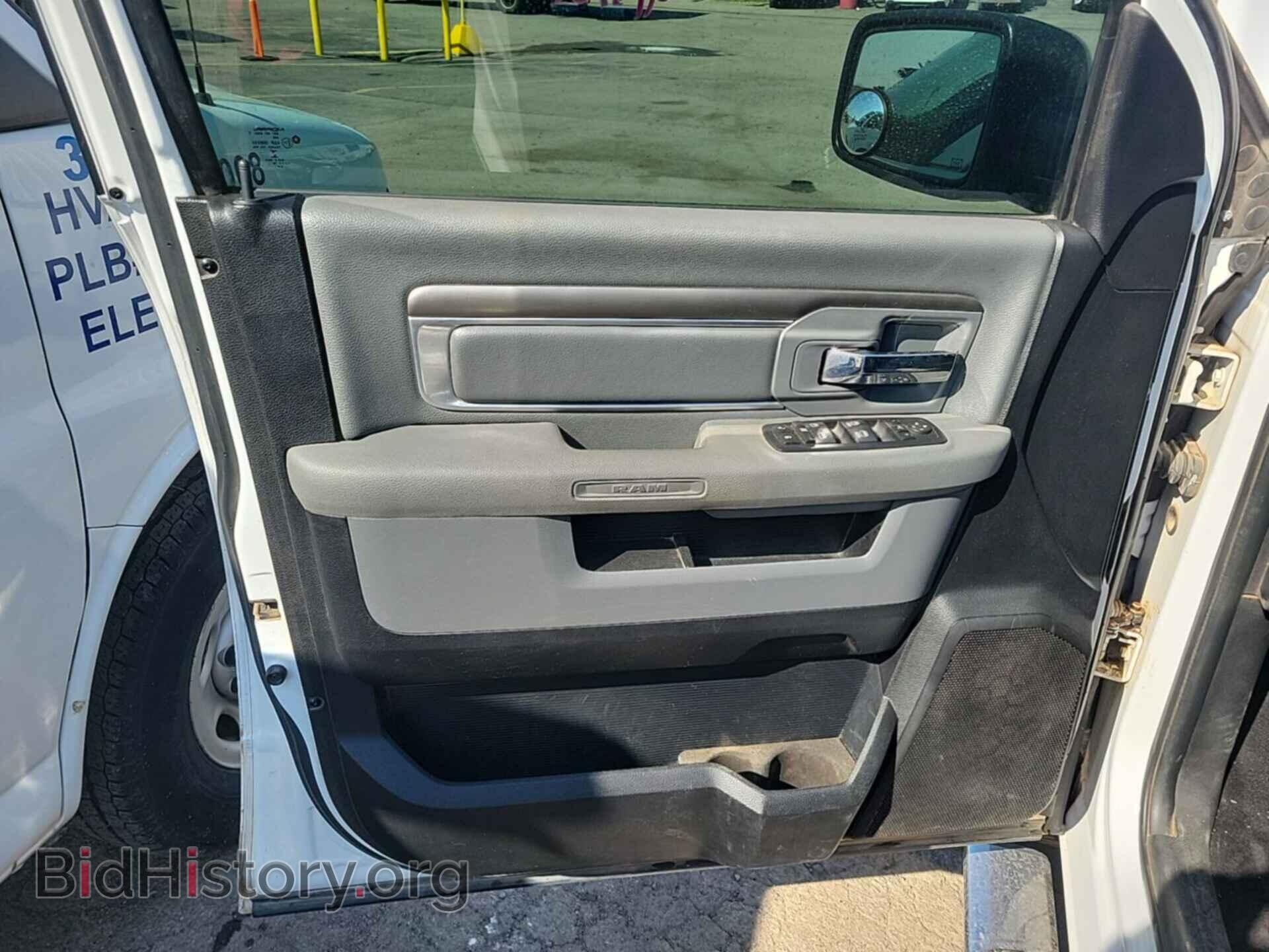 2016 RAM 1500 - VIN: 1C6RR7LM6GS413213 - Фото 6