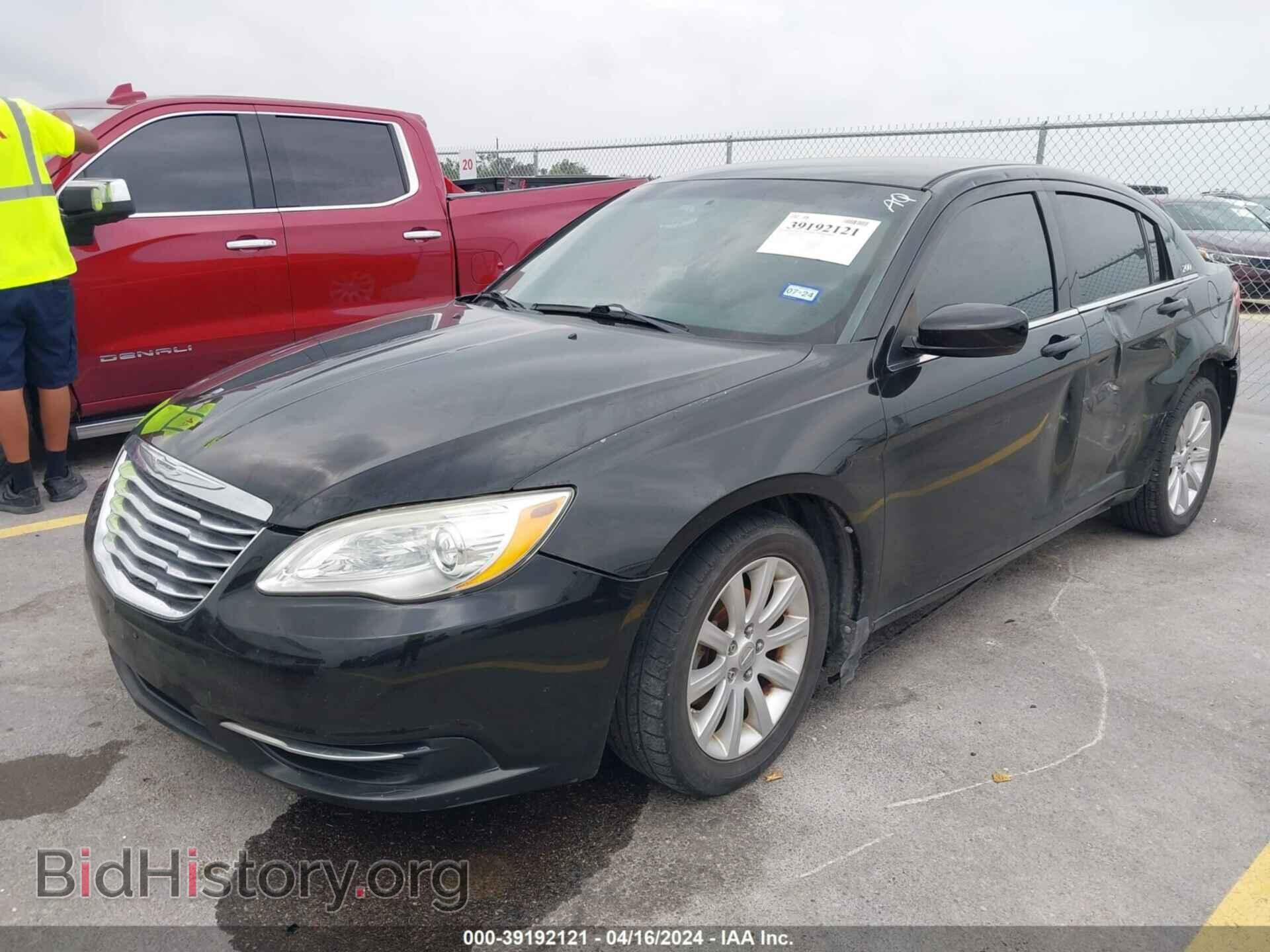 2012 CHRYSLER 200 - VIN: 1C3CCBBB0CN120049 - Фото 2