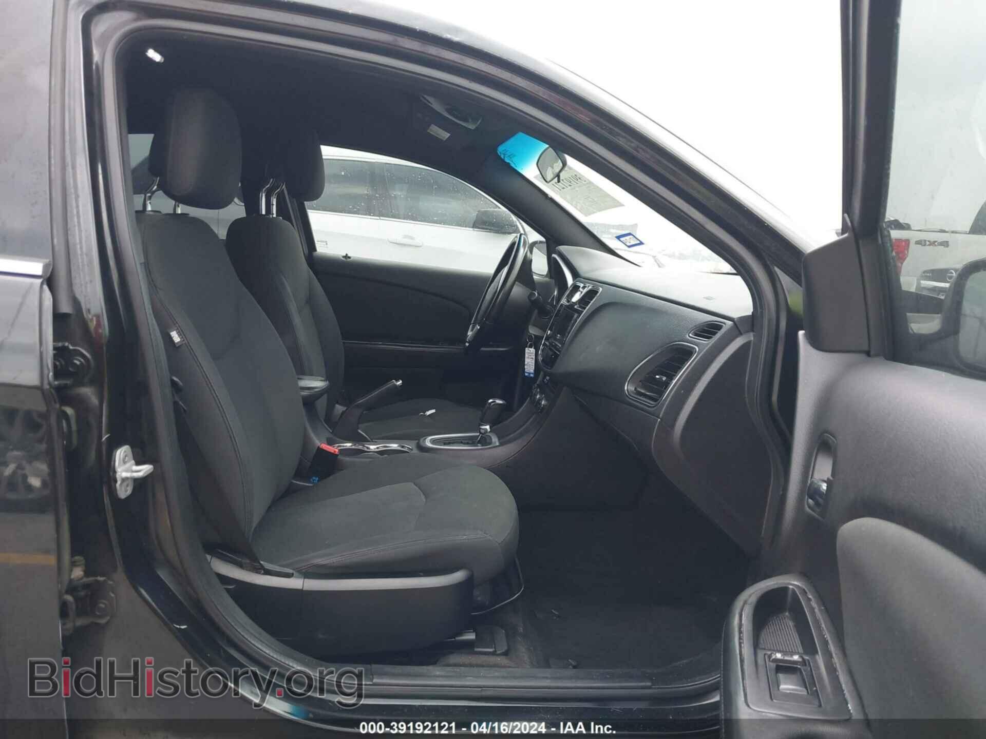 2012 CHRYSLER 200 - VIN: 1C3CCBBB0CN120049 - Фото 5