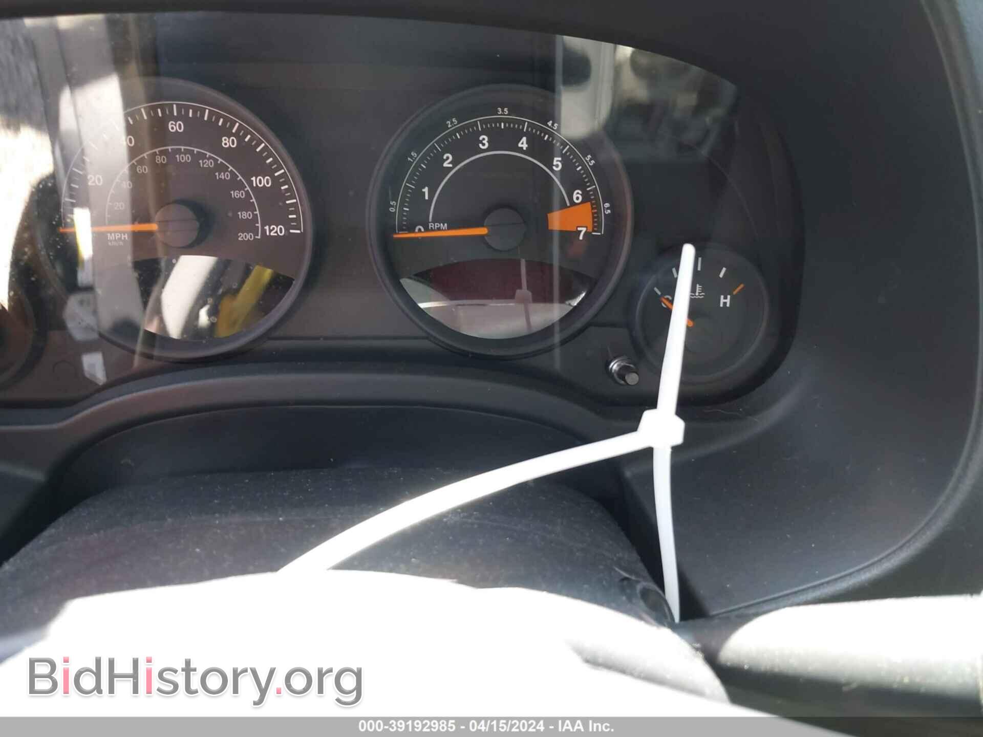 2014 JEEP COMPASS - VIN: 1C4NJCBAXED801092 - Фото 7