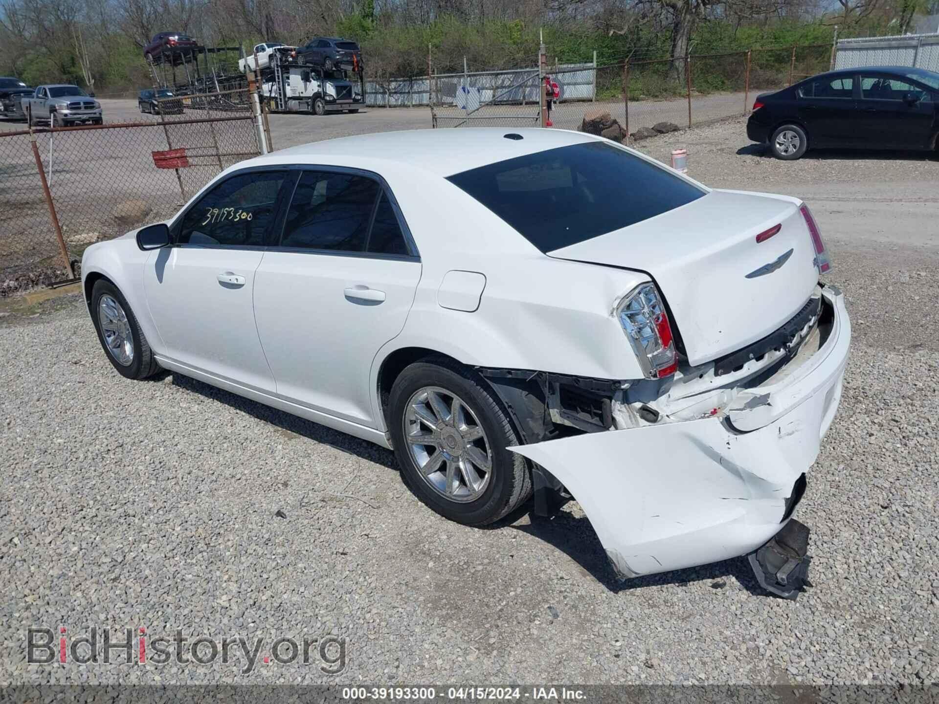 2014 CHRYSLER 300 - VIN: 2C3CCABG1EH200817 - Фото 3