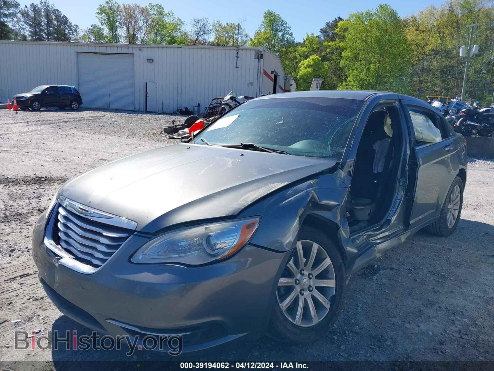 2012 CHRYSLER 200 - VIN: 1C3CCBBBXCN131950 - Photo 2