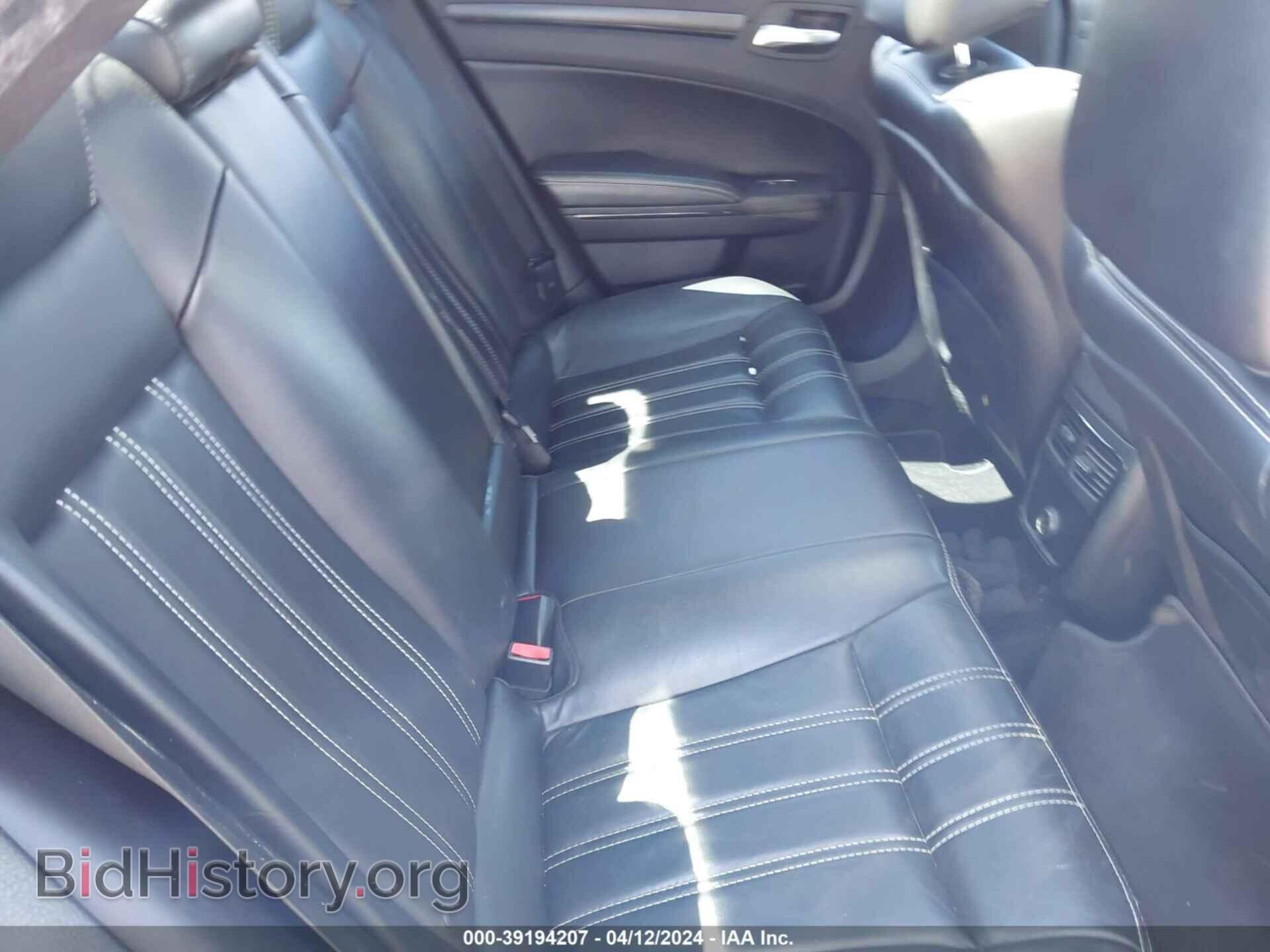 2014 CHRYSLER 300 - VIN: 2C3CCAGG0EH157872 - Фото 8