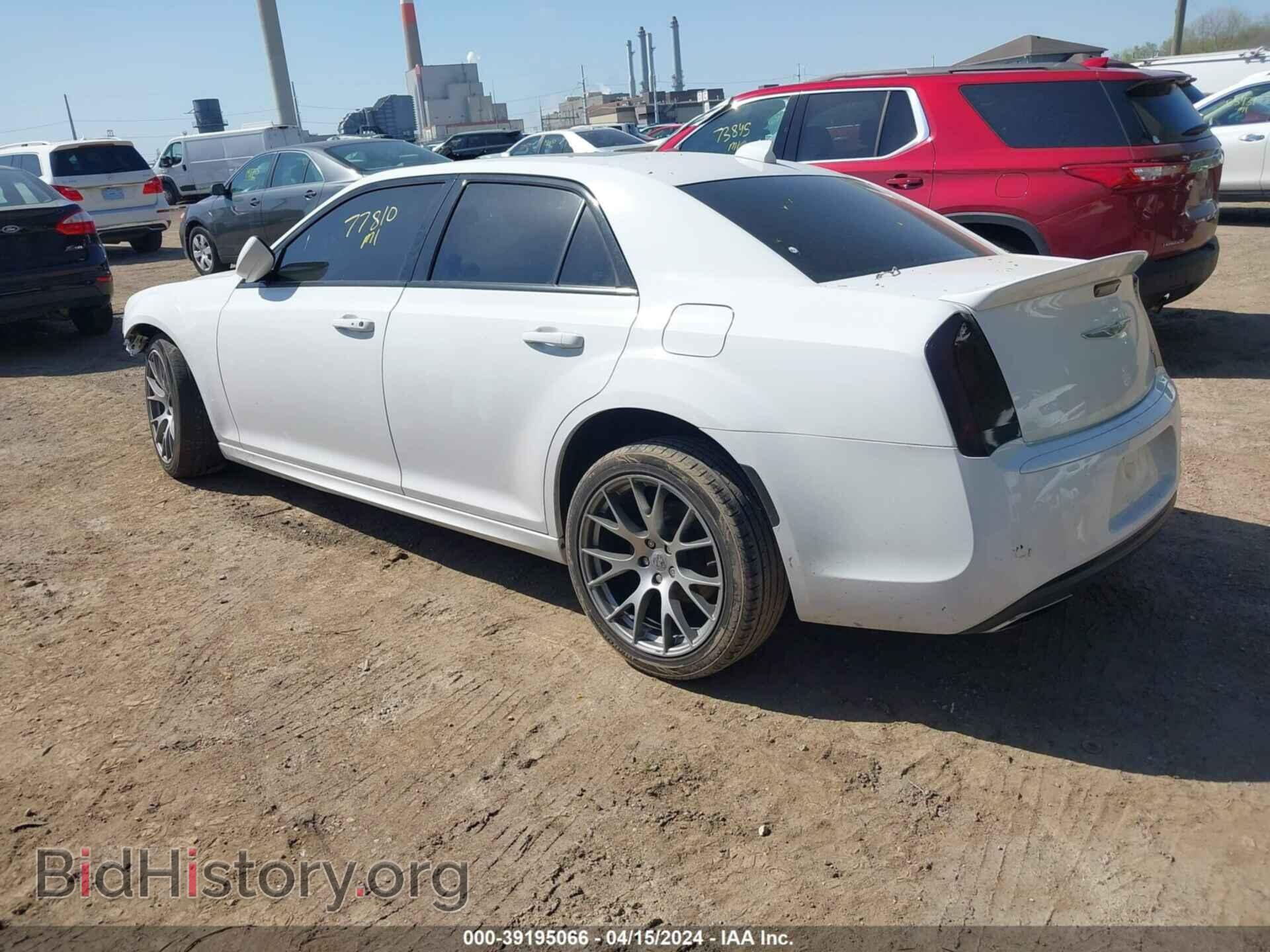 2017 CHRYSLER 300 - VIN: 2C3CCABG2HH610241 - Фото 3
