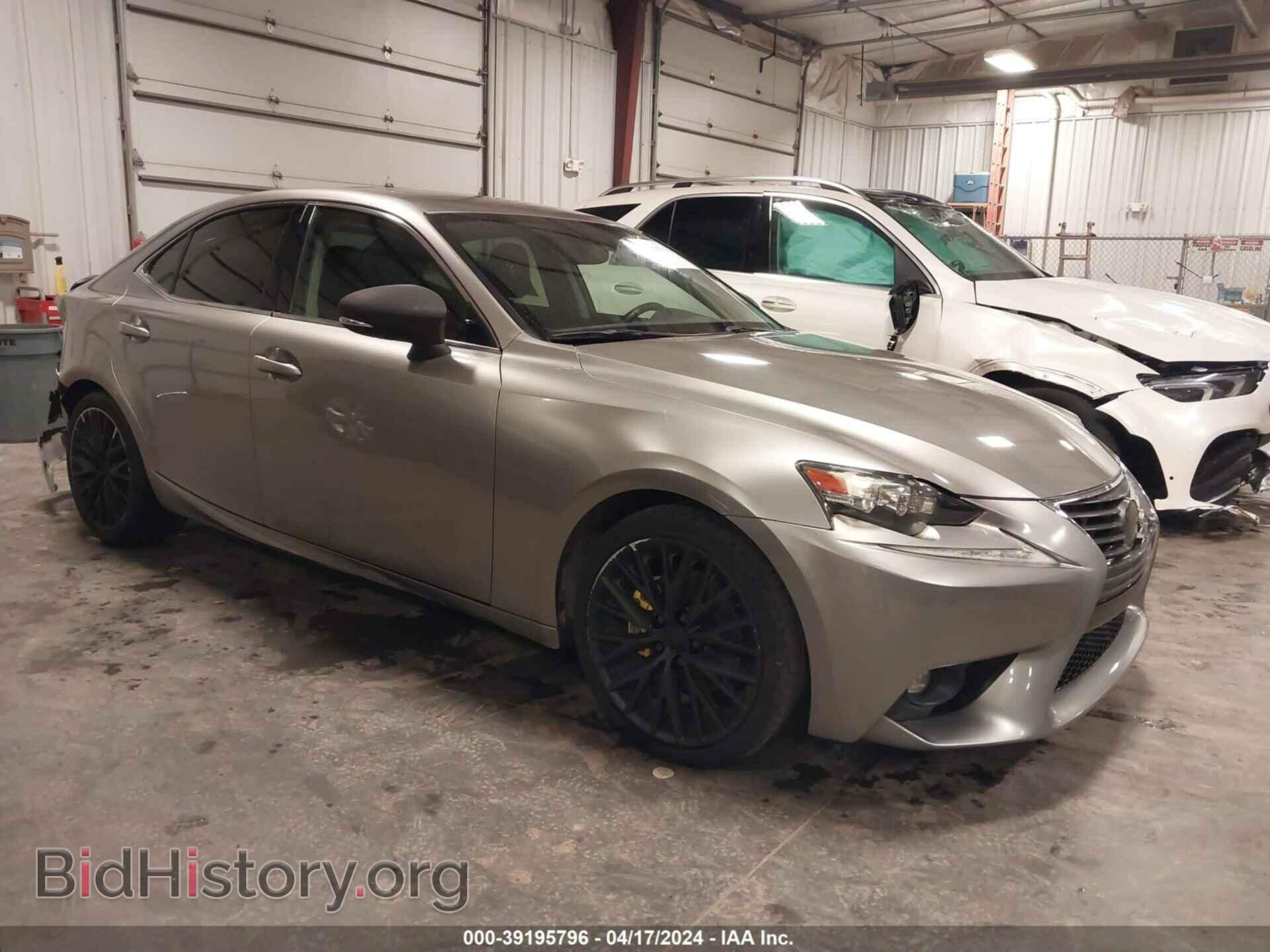 Фотография JTHCF1D2XF5016665 - LEXUS IS 250 2015