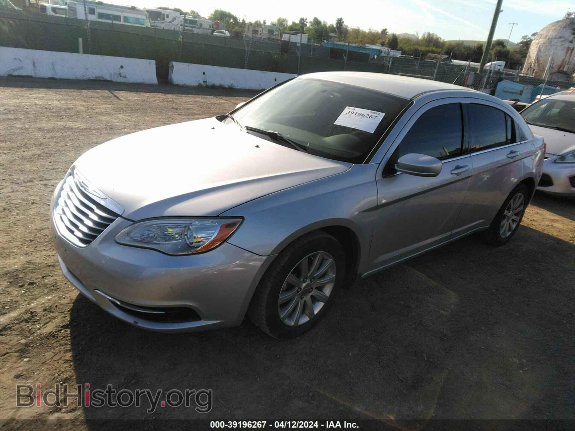 2011 CHRYSLER 200 - VIN: 1C3BC1FG9BN503126 - Фото 2