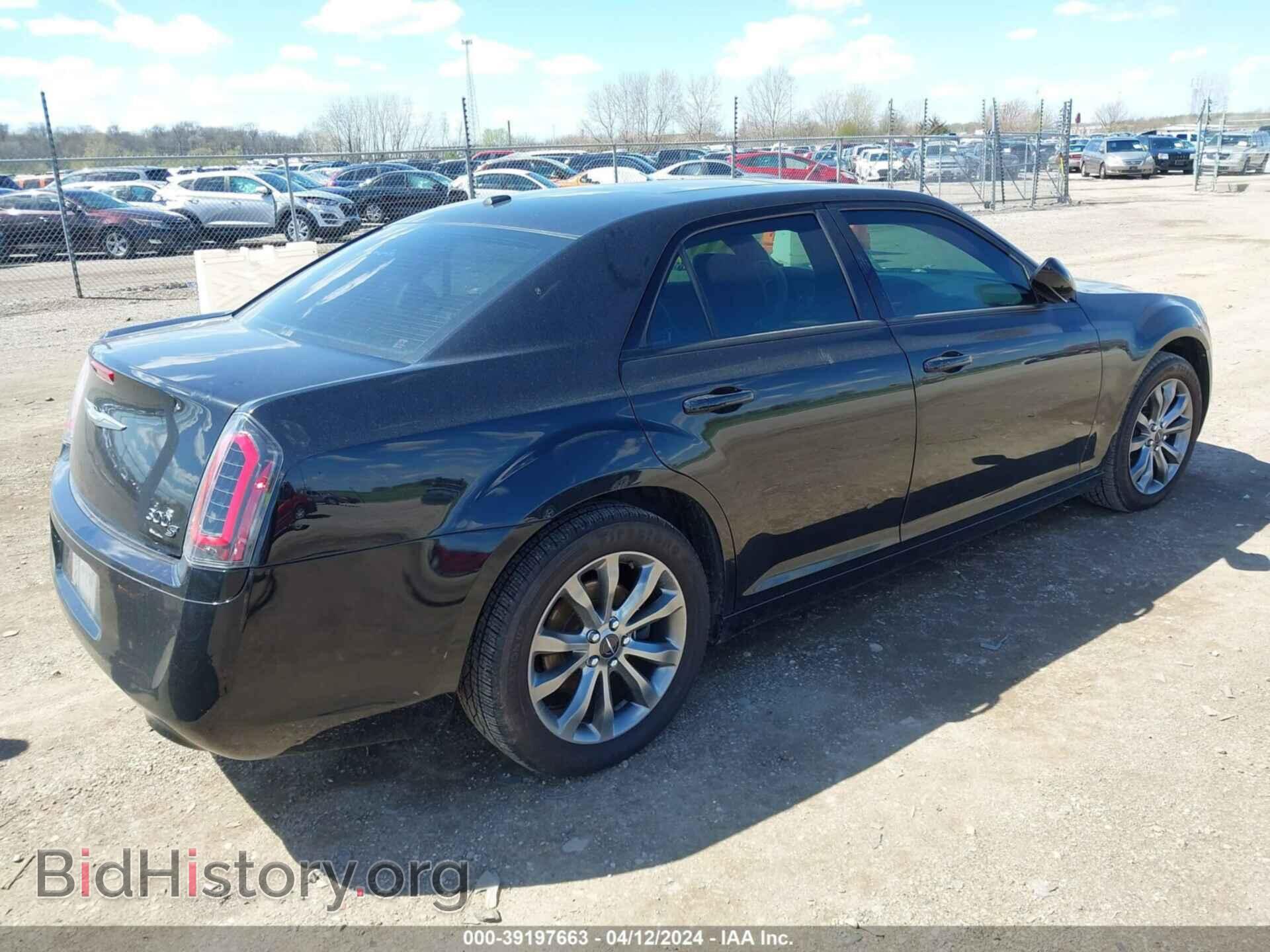 2014 CHRYSLER 300 - VIN: 2C3CCAGG7EH374397 - Фото 4