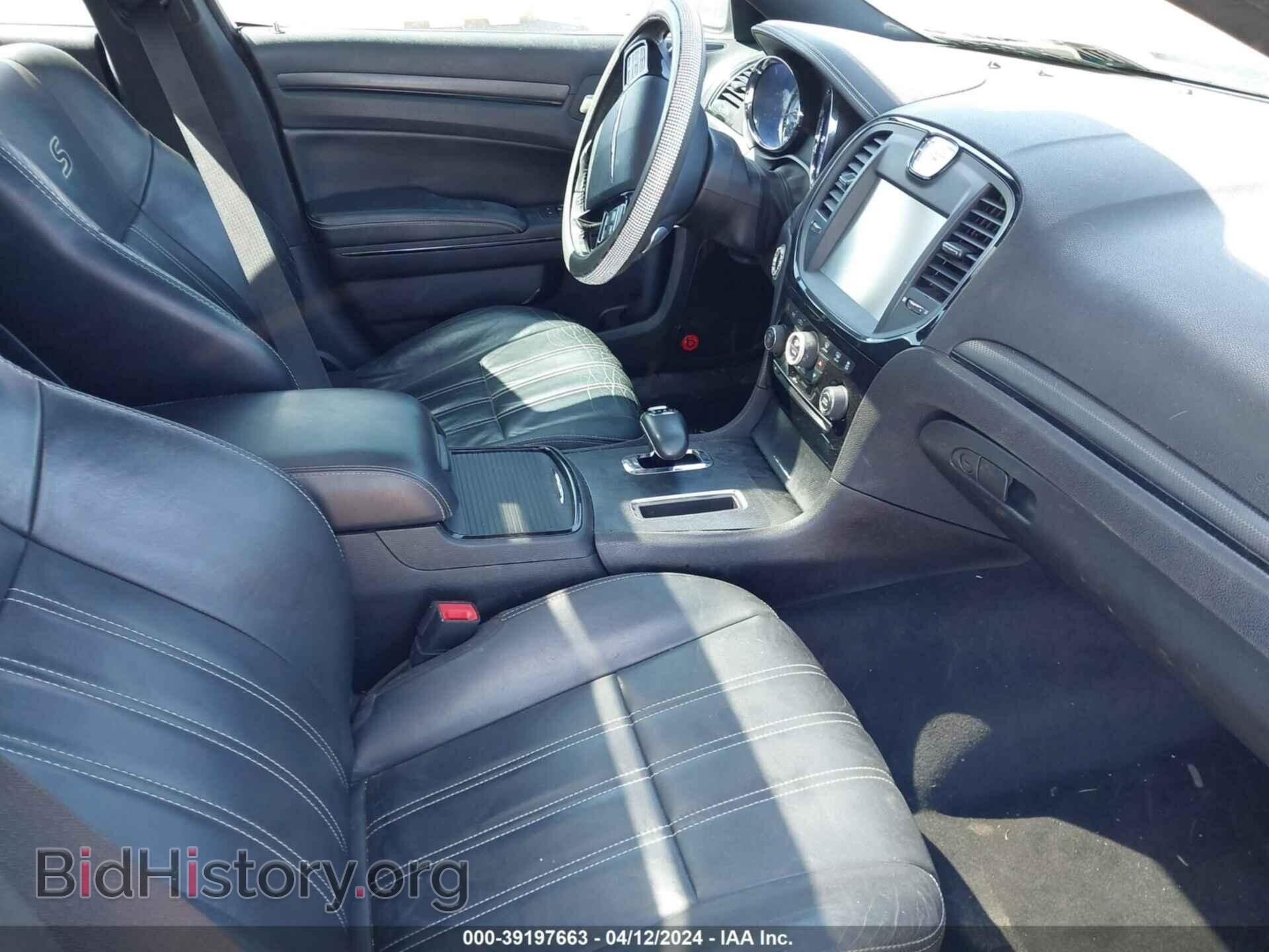 2014 CHRYSLER 300 - VIN: 2C3CCAGG7EH374397 - Фото 5
