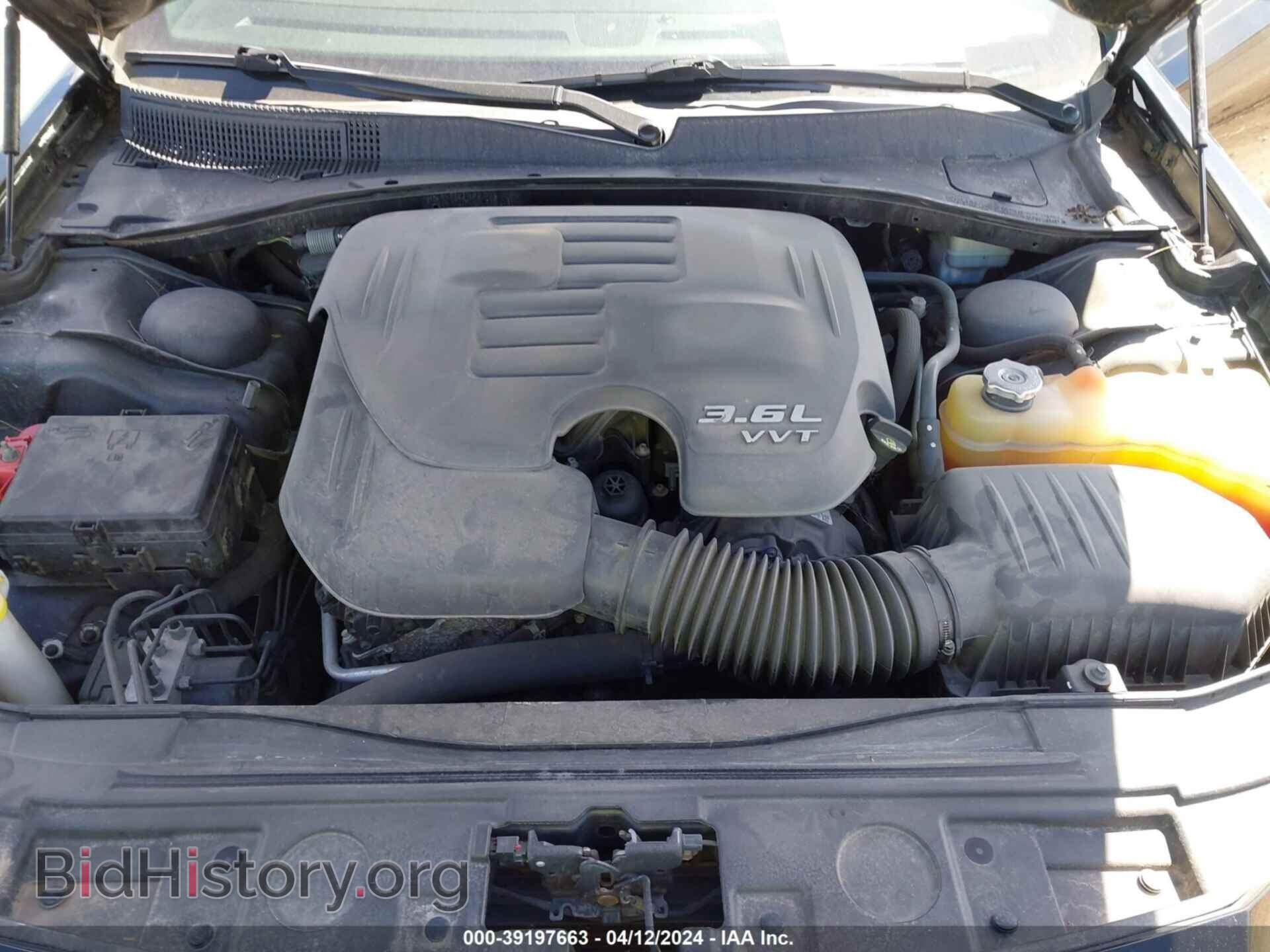 2014 CHRYSLER 300 - VIN: 2C3CCAGG7EH374397 - Фото 10
