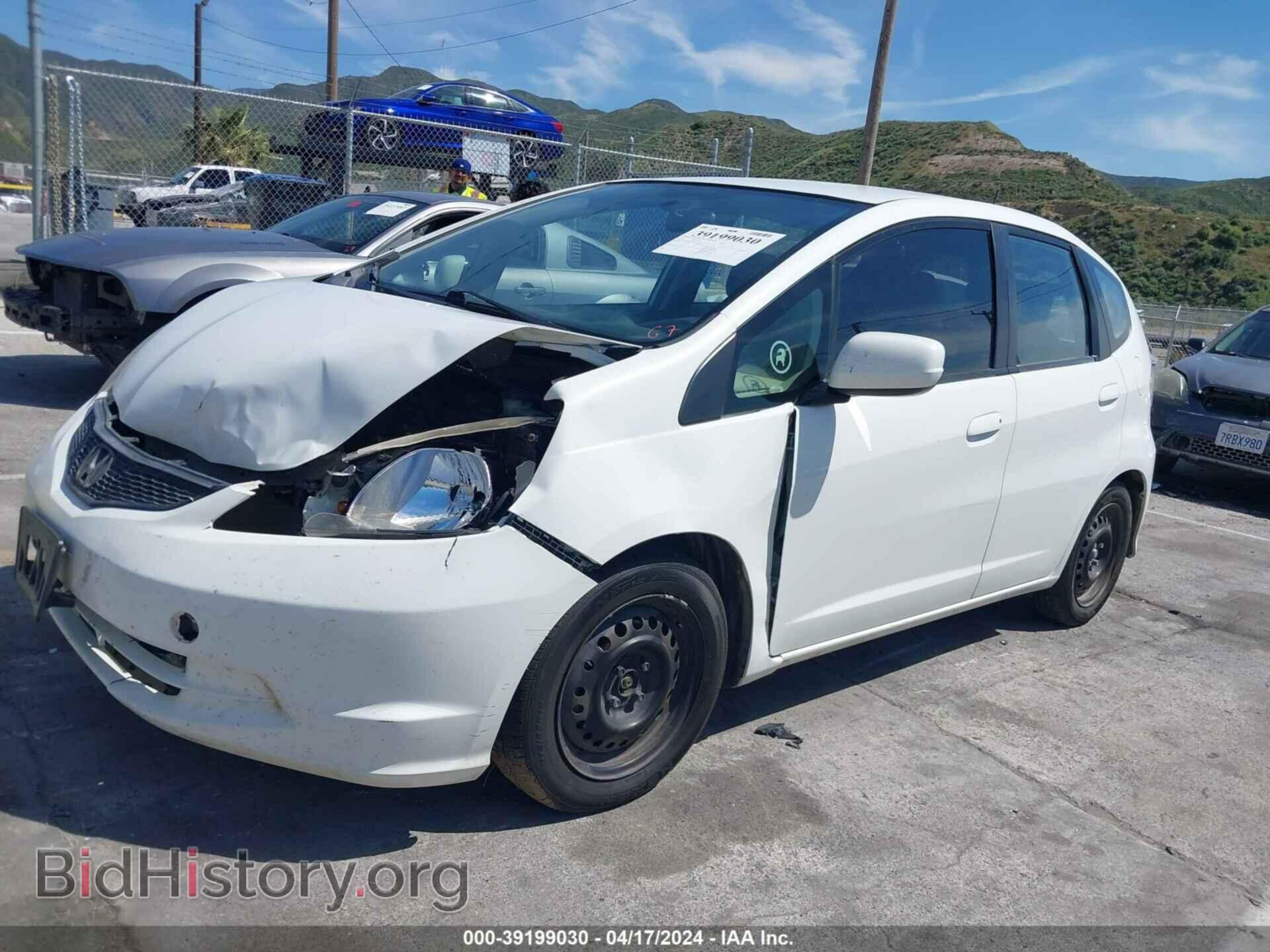 2013 HONDA FIT - VIN: JHMGE8H36DC065371 - Фото 2