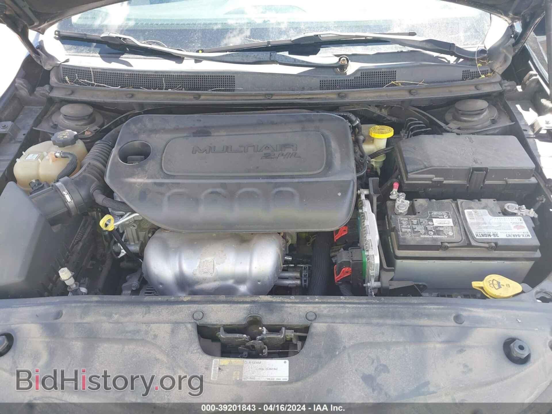 2015 CHRYSLER 200 - VIN: 1C3CCCABXFN668247 - Фото 10
