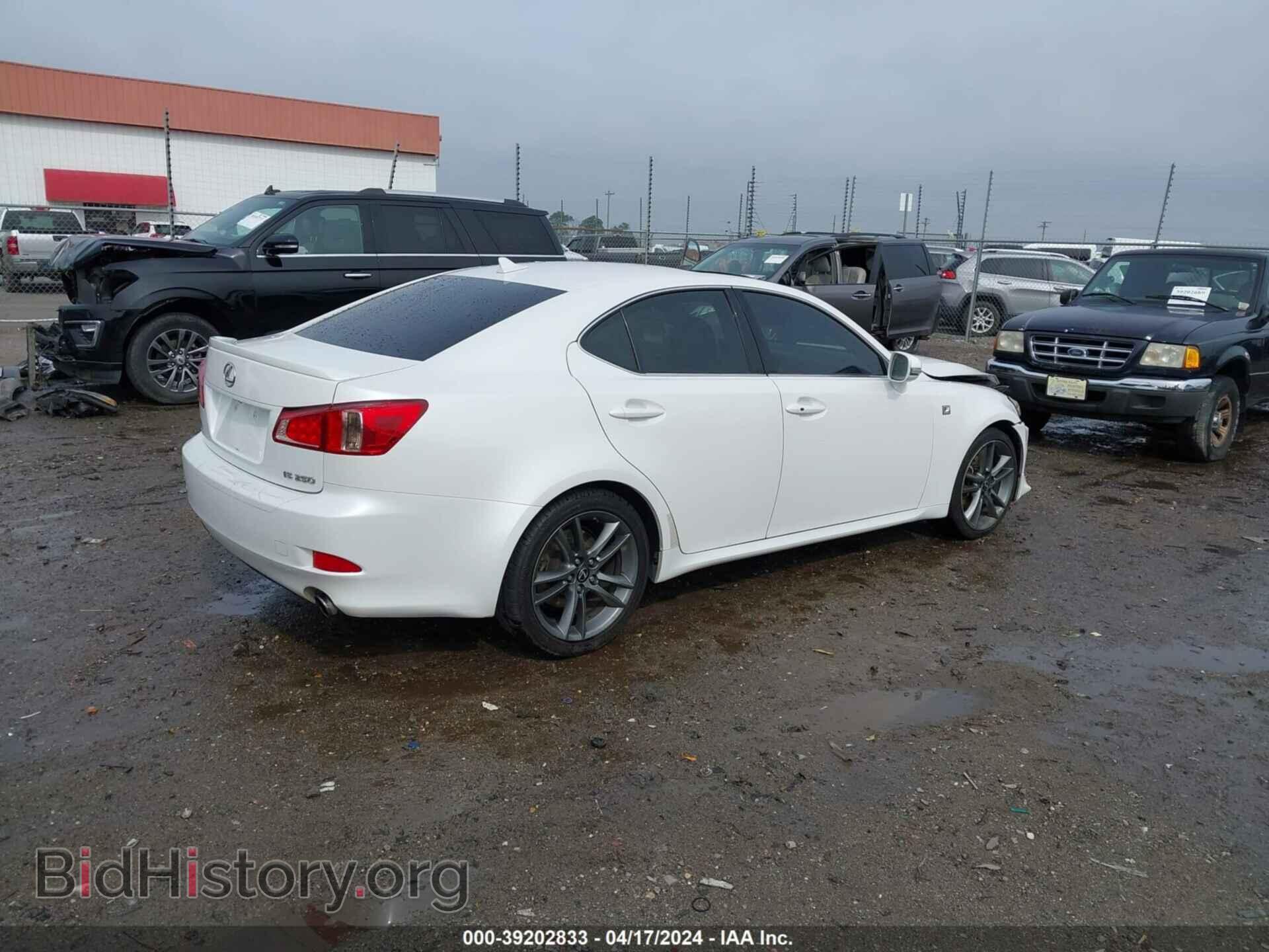 2011 LEXUS IS 250 - VIN: JTHBF5C22B5137611 - Photo 4