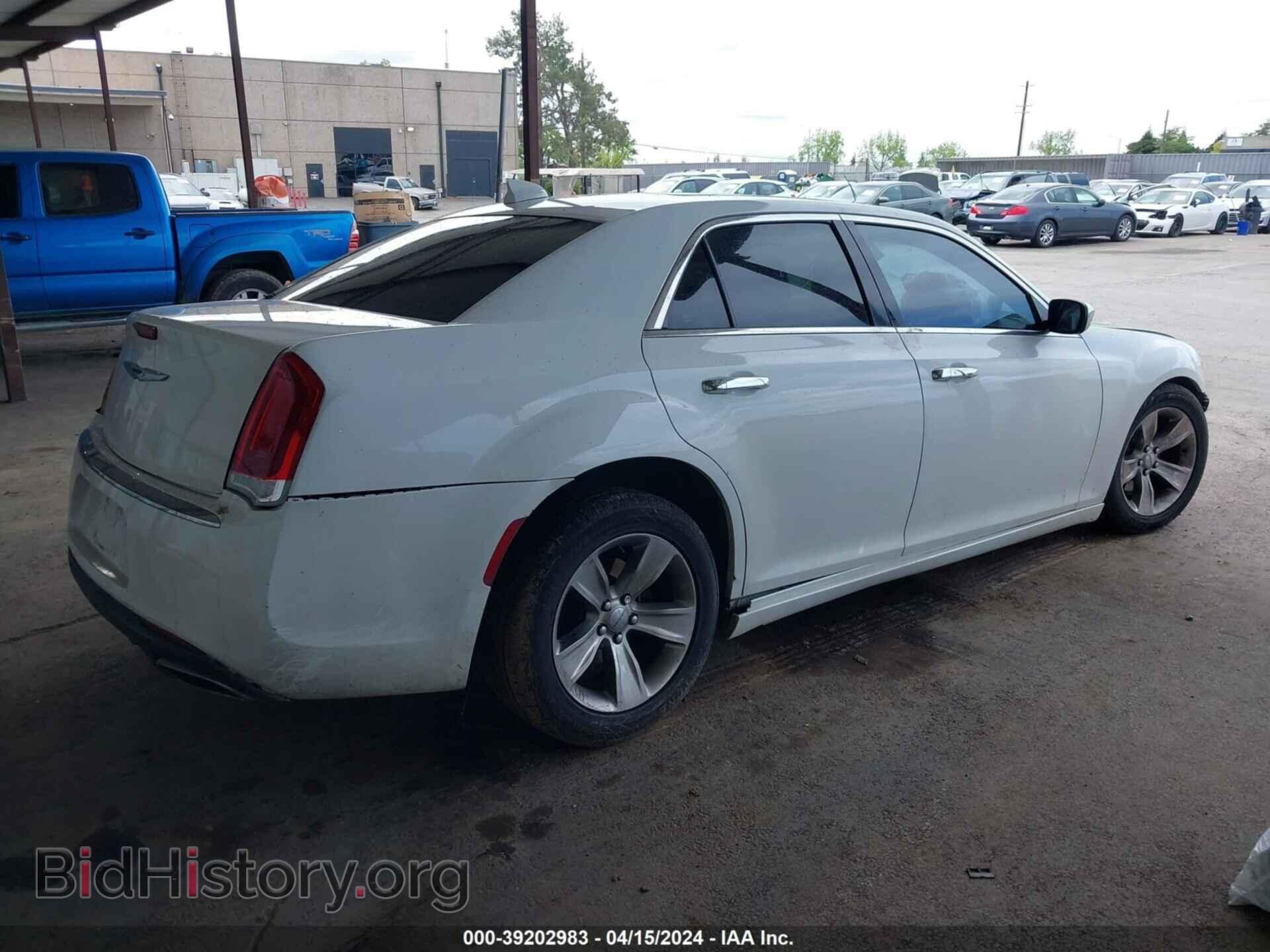 2016 CHRYSLER 300C - VIN: 2C3CCAEG7GH357797 - Photo 4