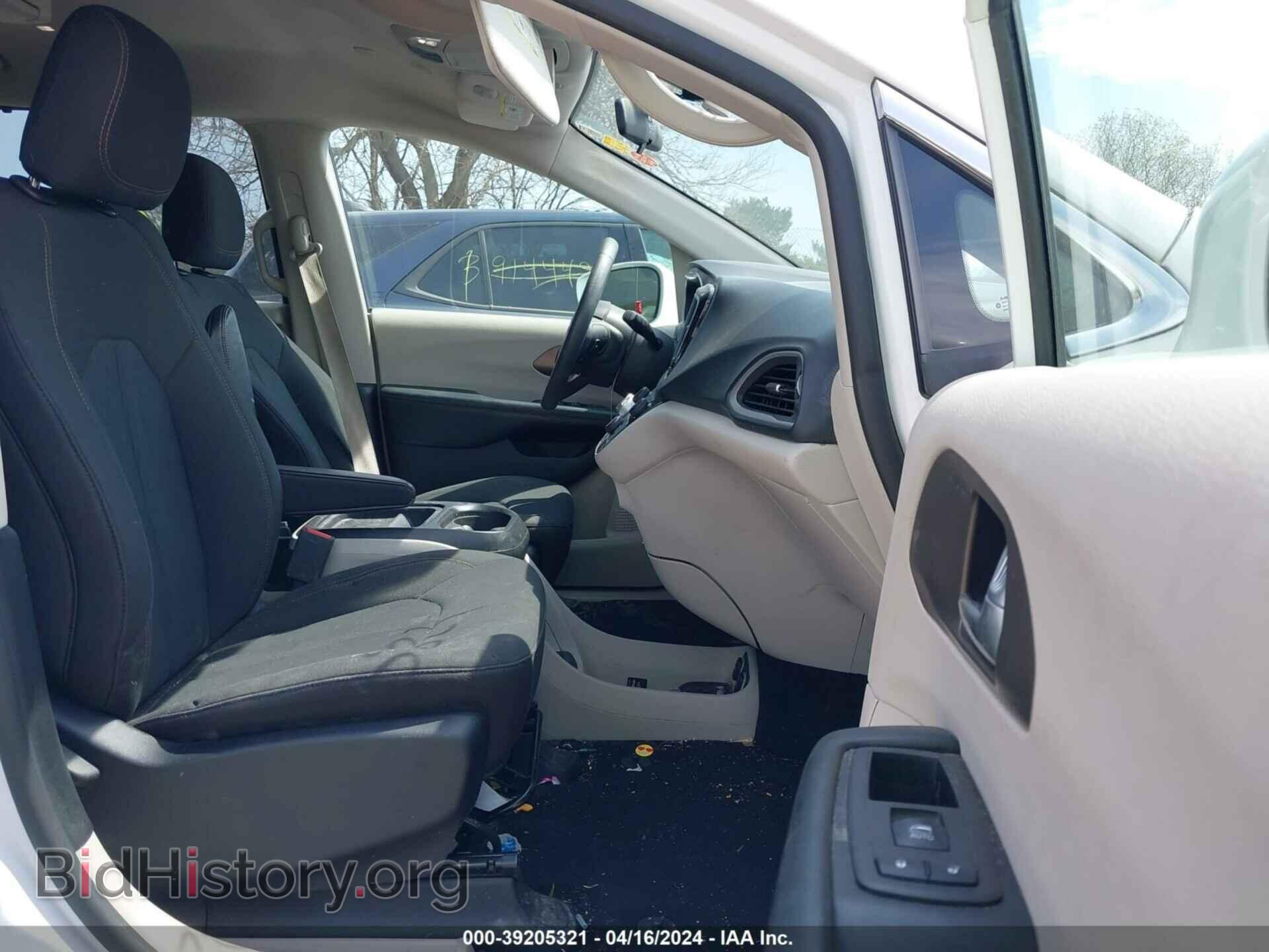 2018 CHRYSLER PACIFICA - VIN: 2C4RC1FG2JR365568 - Фото 5
