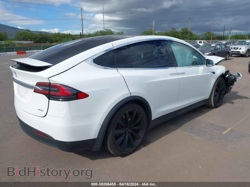2017 Tesla MODEL X (VIN 5YJXCBE26HF041371) — фото 4 из 15