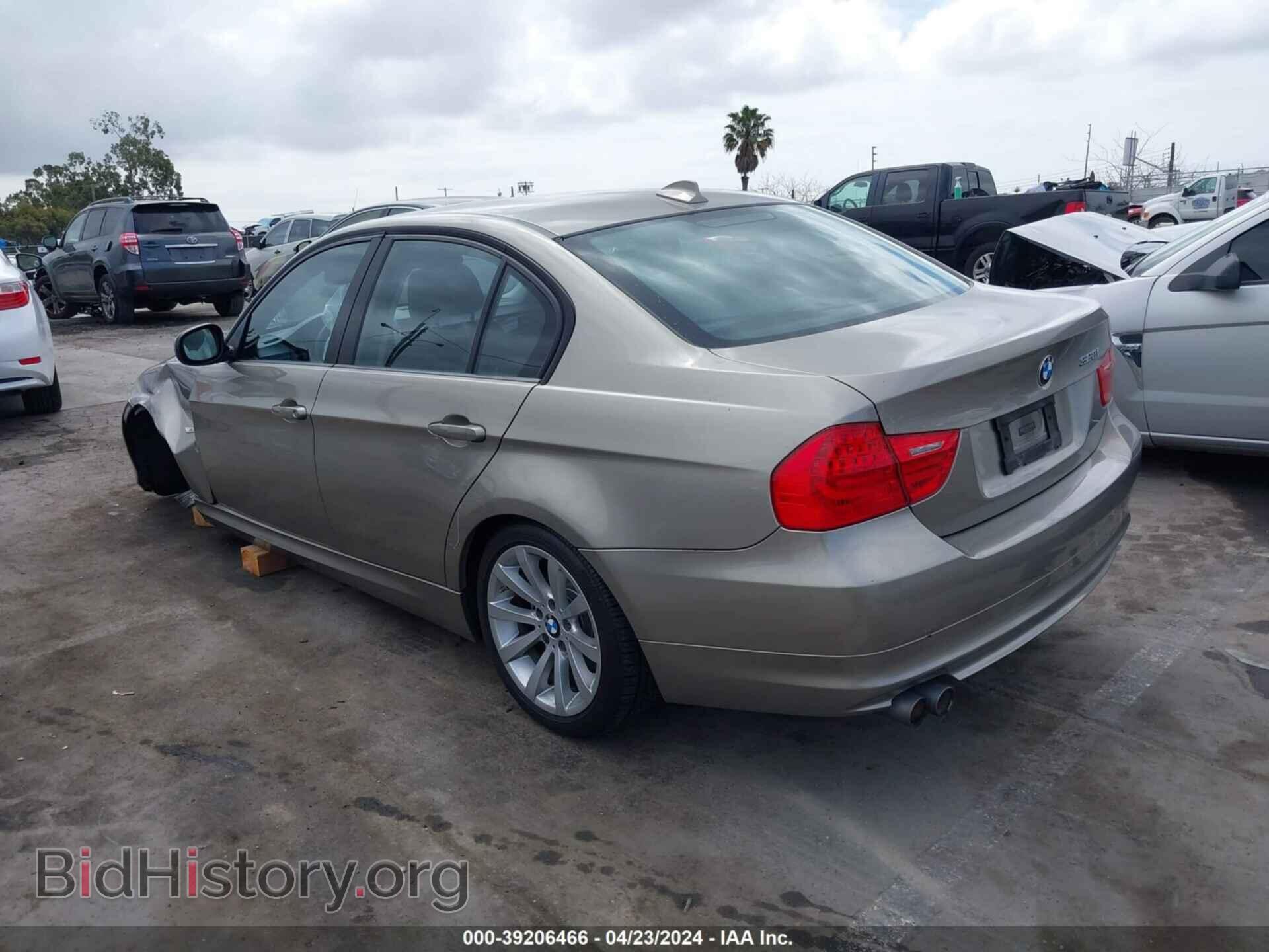 2011 BMW 328I - VIN: WBAPH5C59BF093187 - Фото 3