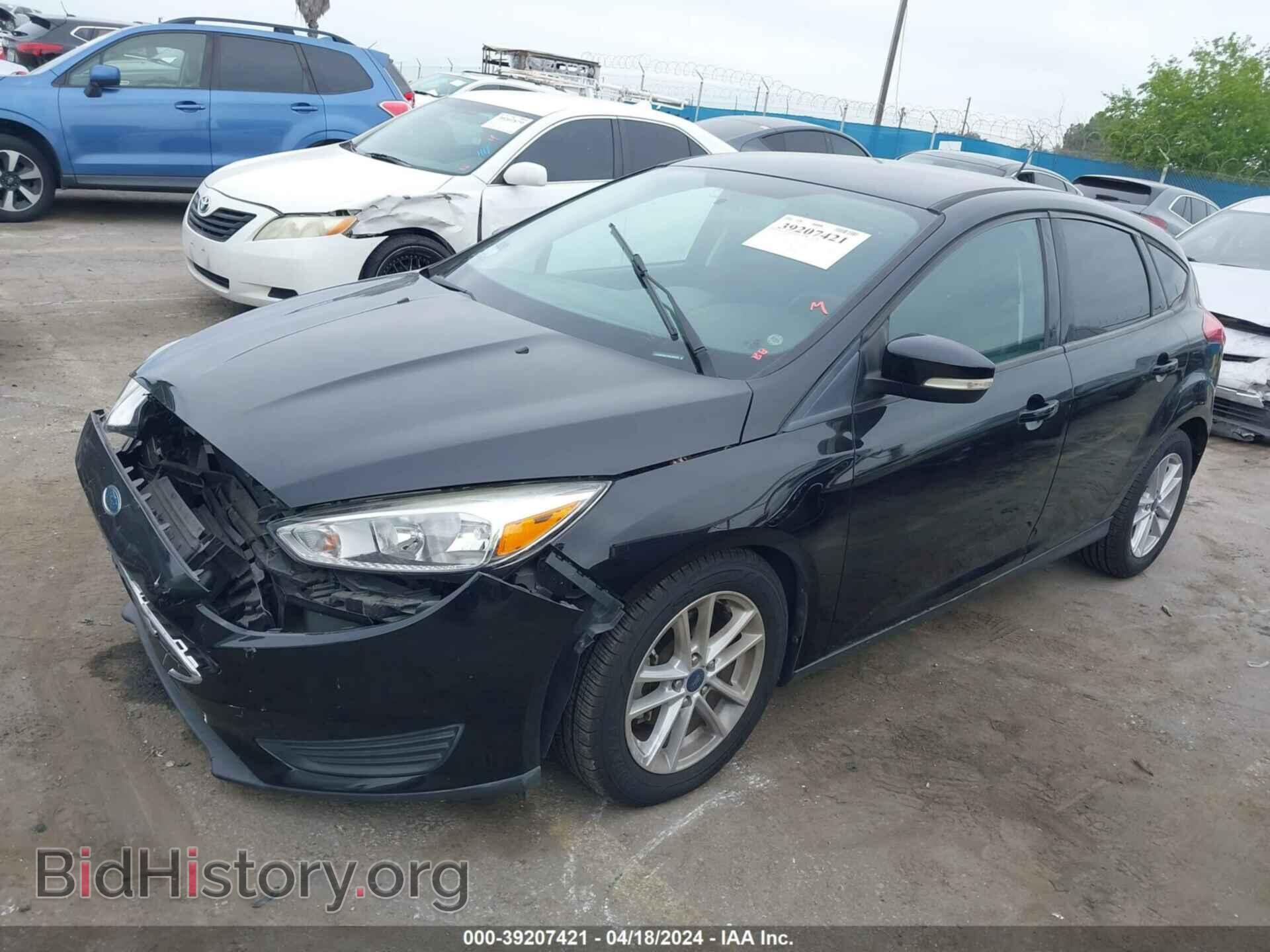 2017 FORD FOCUS - VIN: 1FADP3K21HL303835 - Фото 2