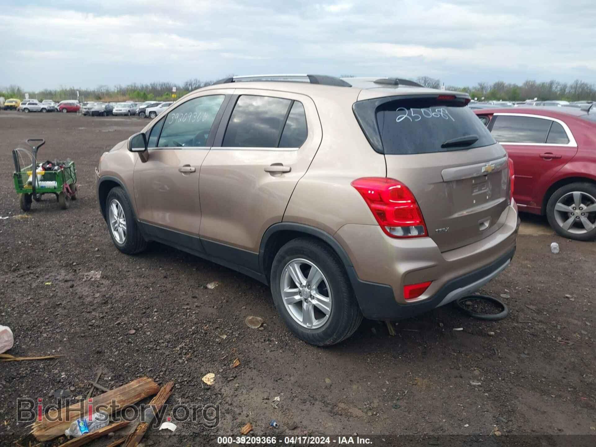 2018 CHEVROLET TRAX - VIN: 3GNCJLSB1JL250689 - Фото 3