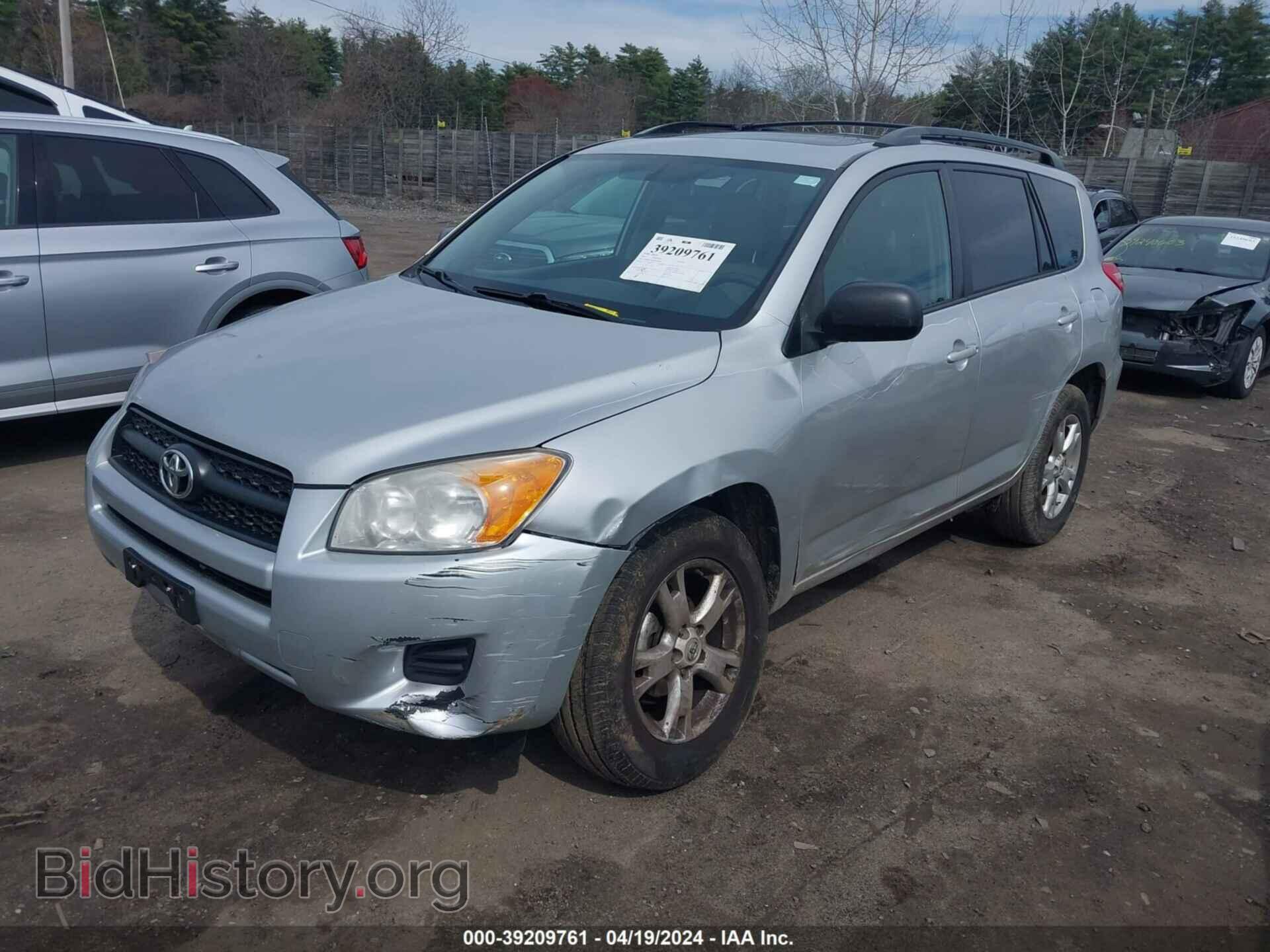 2011 TOYOTA RAV4 - VIN: 2T3BF4DV8BW119384 - Фото 2
