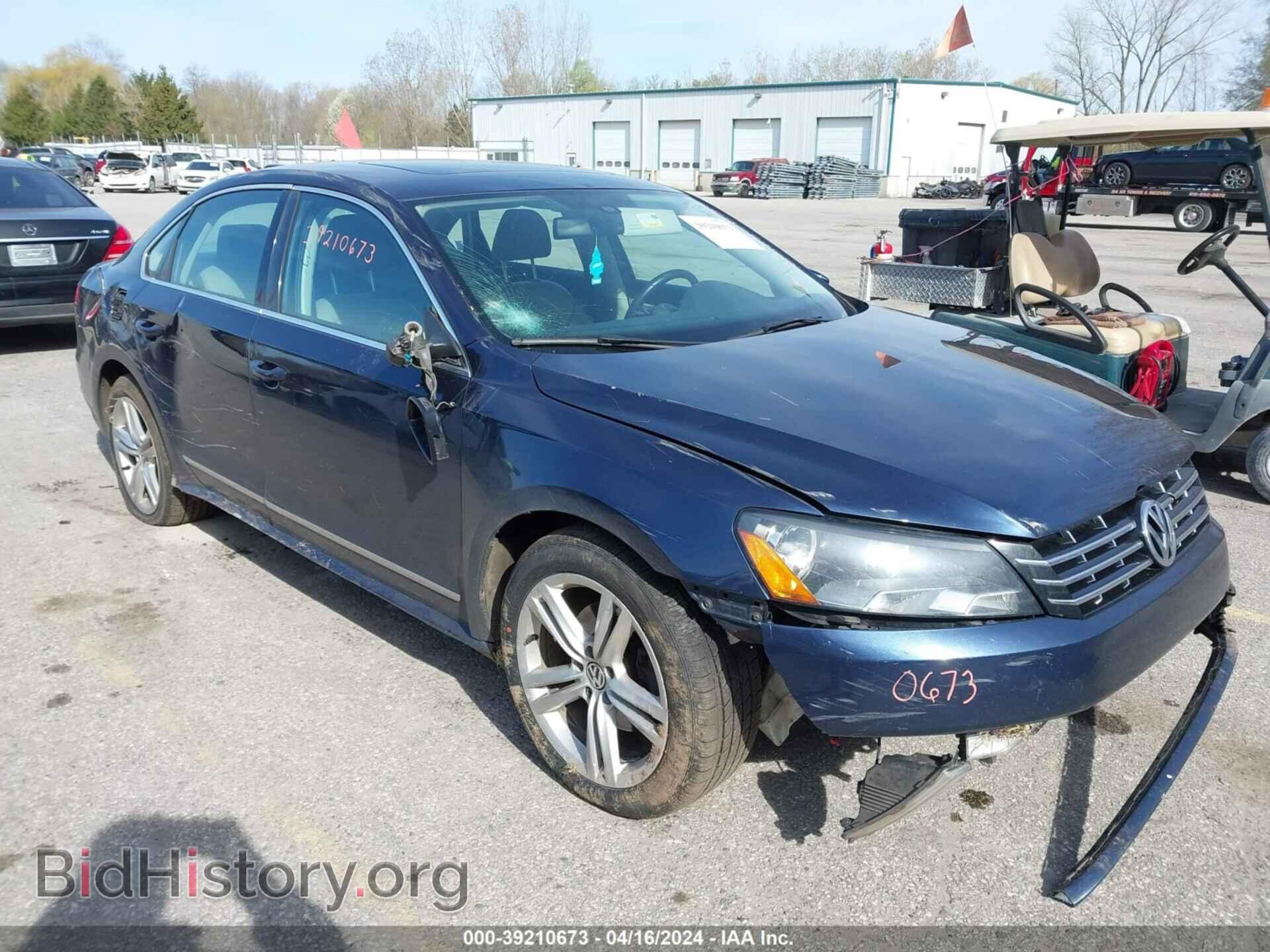 Фотография 1VWCM7A39CC093829 - VOLKSWAGEN PASSAT 2012