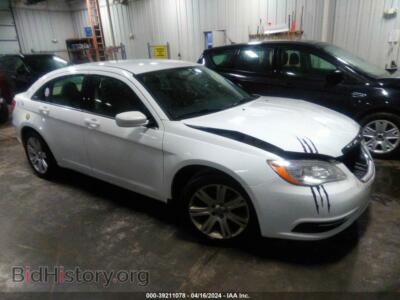 2011 Chrysler 200 Touring, белый — VIN 1C3BC1FB2BN611933, IAAI