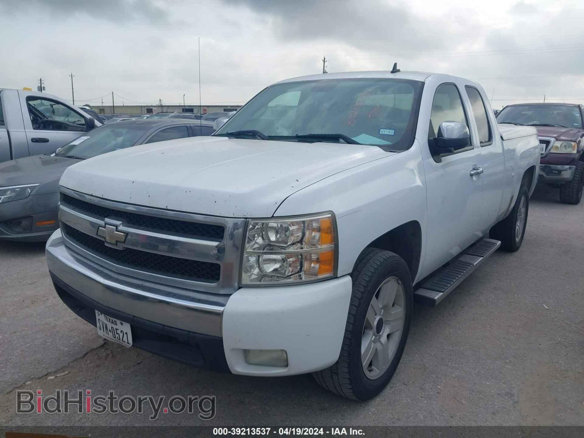 2007 CHEVROLET SILVERADO 1500 - VIN: 2GCEC19C671617191 - Фото 2