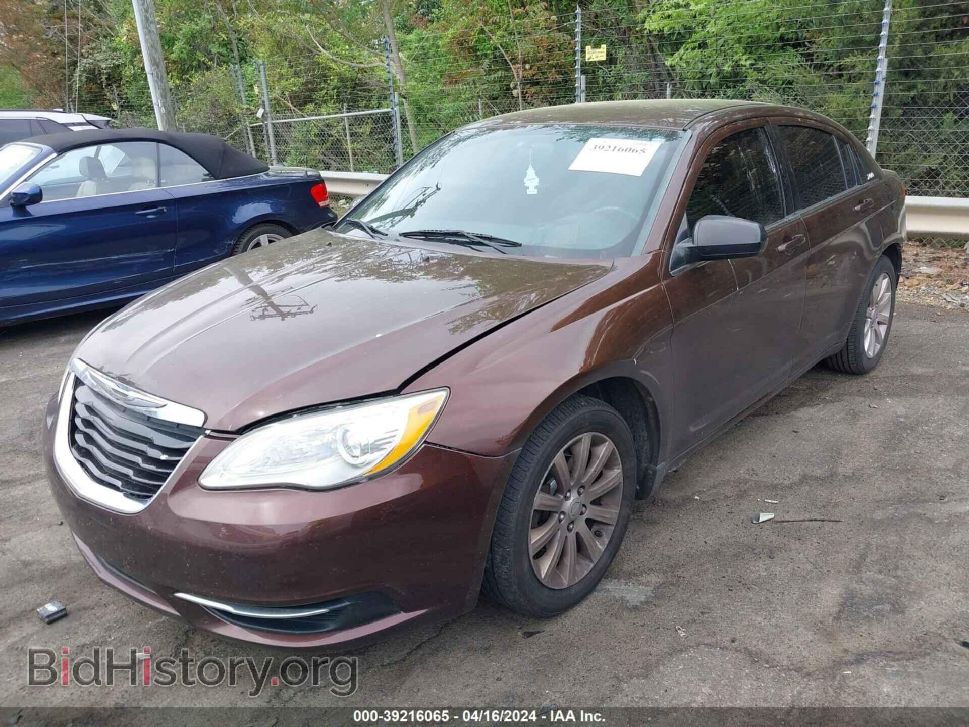 2013 CHRYSLER 200 - VIN: 1C3CCBBG2DN731522 - Фото 2