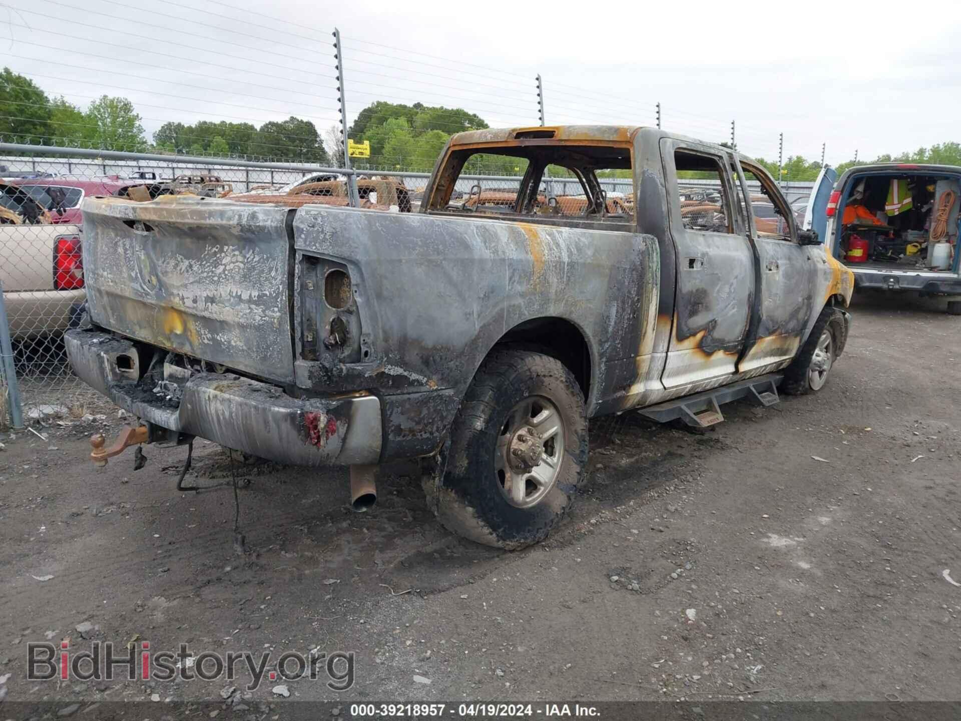 2016 RAM 2500 - VIN: 3C6UR5CJ2GG325187 - Фото 4