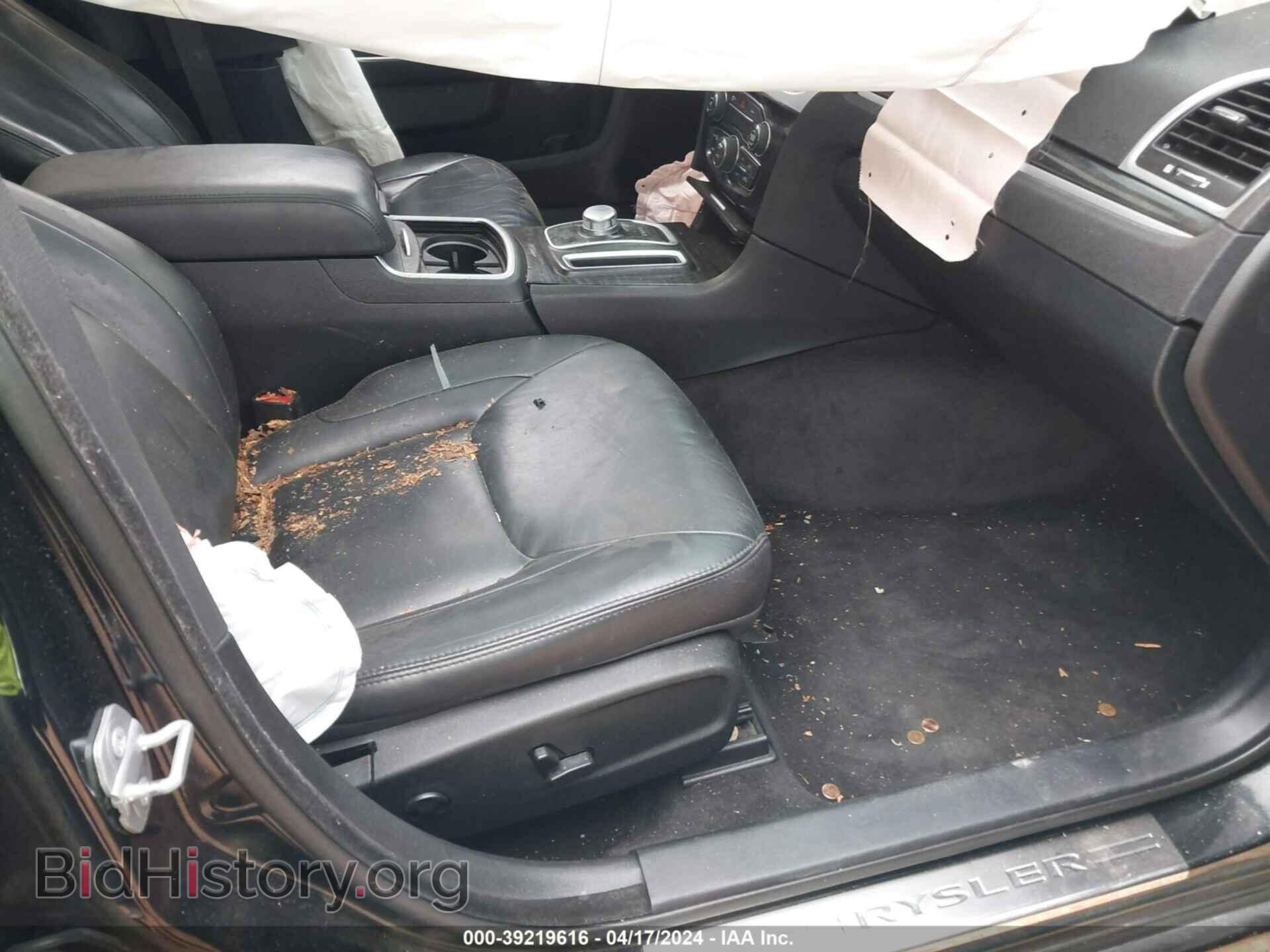 2016 CHRYSLER 300 - VIN: 2C3CCAAG4GH135420 - Фото 5