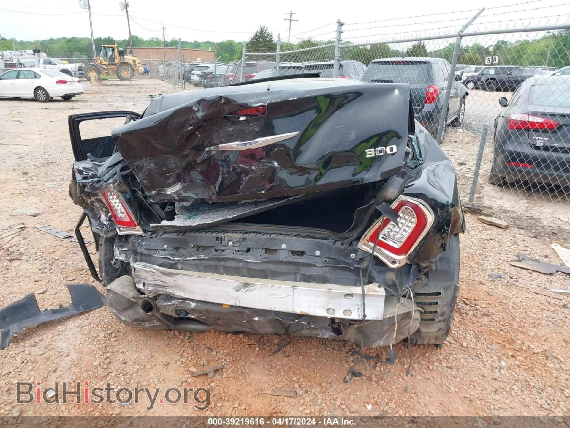 2016 CHRYSLER 300 - VIN: 2C3CCAAG4GH135420 - Фото 6