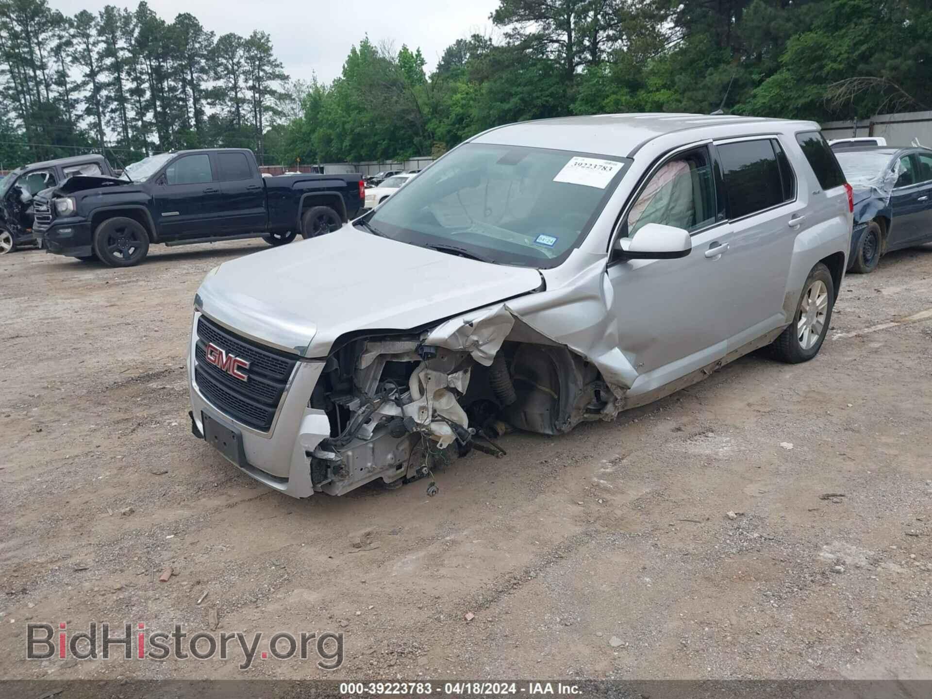 2011 GMC TERRAIN - VIN: 2CTALMEC7B6371757 - Photo 2