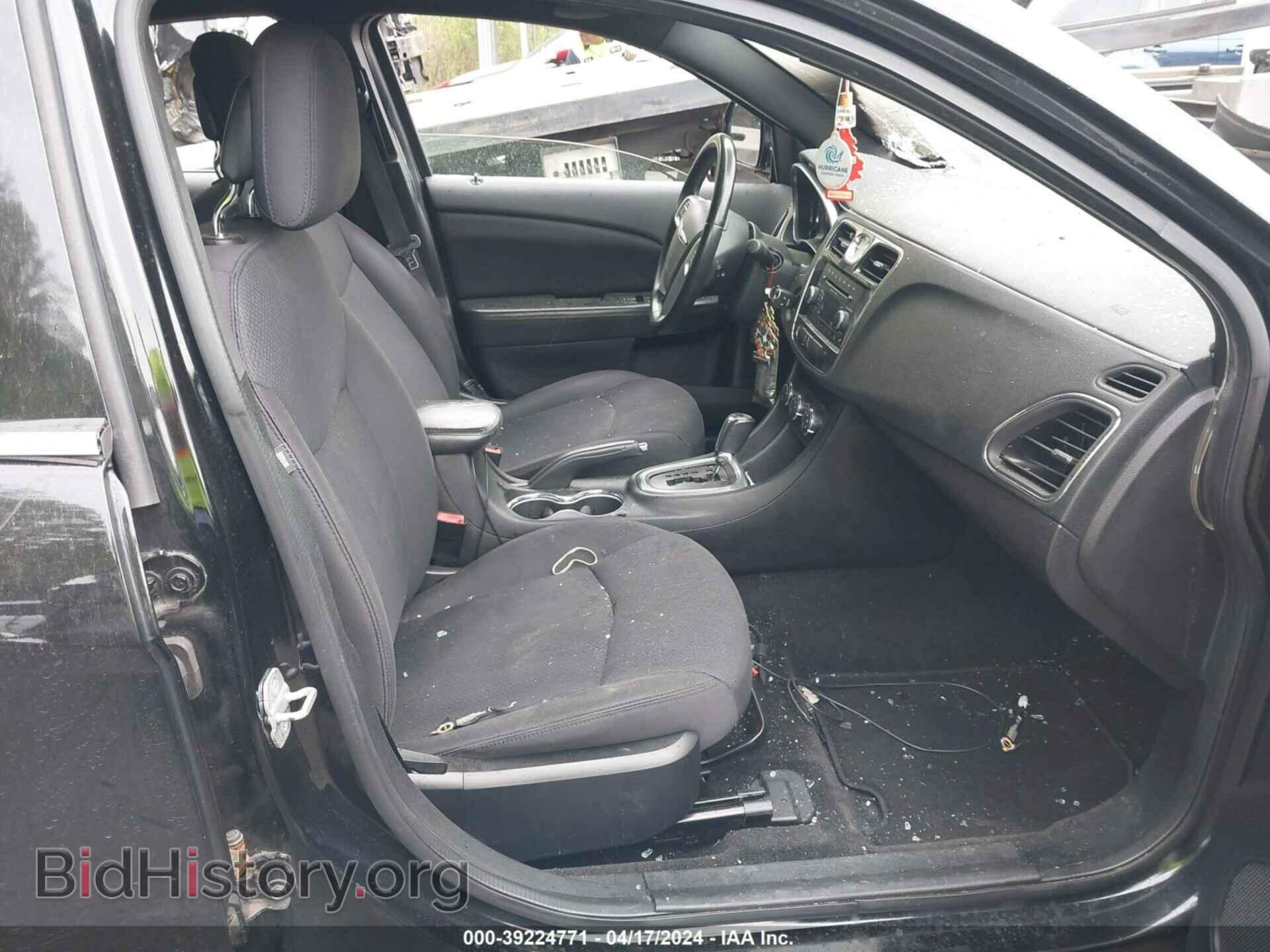 2013 CHRYSLER 200 - VIN: 1C3CCBBB6DN633470 - Photo 5