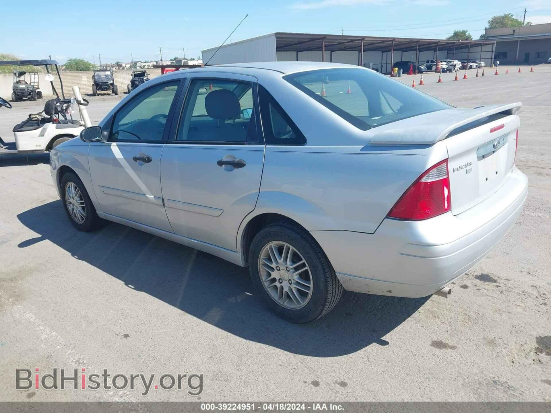 2006 FORD FOCUS - VIN: 1FAFP34N26W151835 - Фото 3