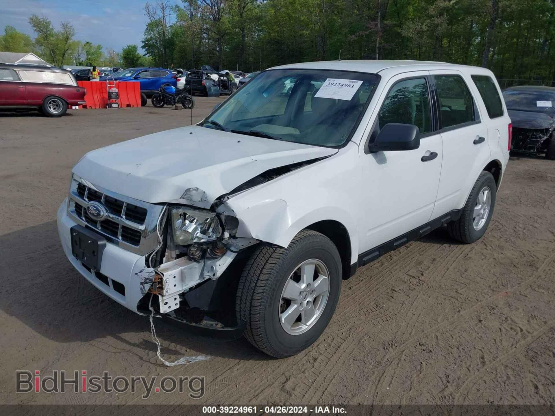 2011 FORD ESCAPE - VIN: 1FMCU9C74BKB47178 - Photo 2