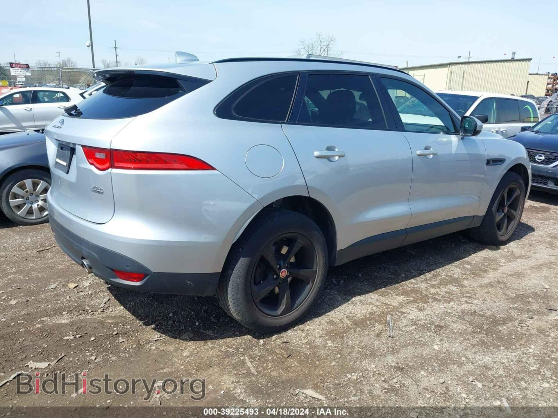 2017 JAGUAR F-PACE - VIN: SADCK2BVXHA071163 - Фото 4