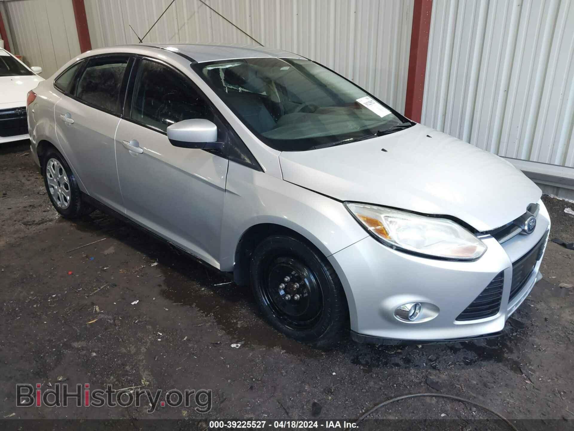 Photo 1FAHP3F26CL382911 - FORD FOCUS 2012
